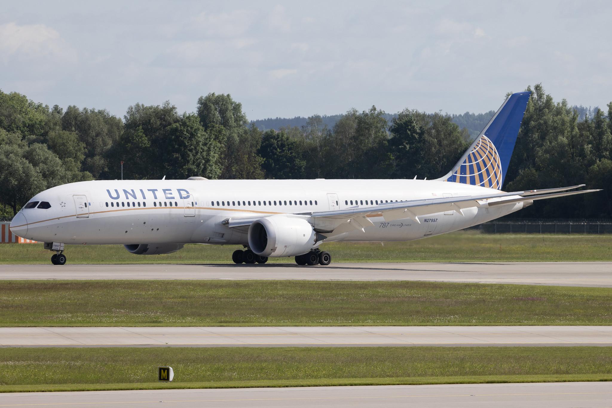 Munich Airport: United Airlines (UA / UAL) |  Boeing 787-9 Dreamliner B789 | N27957 | MSN 36409