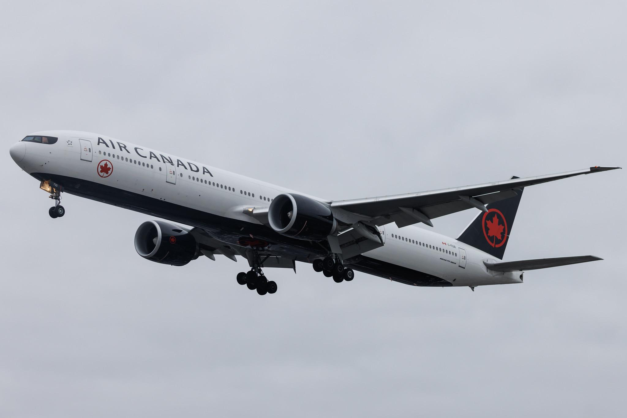 London Heathrow: Air Canada (AC / ACA) | Boeing 777-333(ER) B77W | C-FIUR | MSN 35242