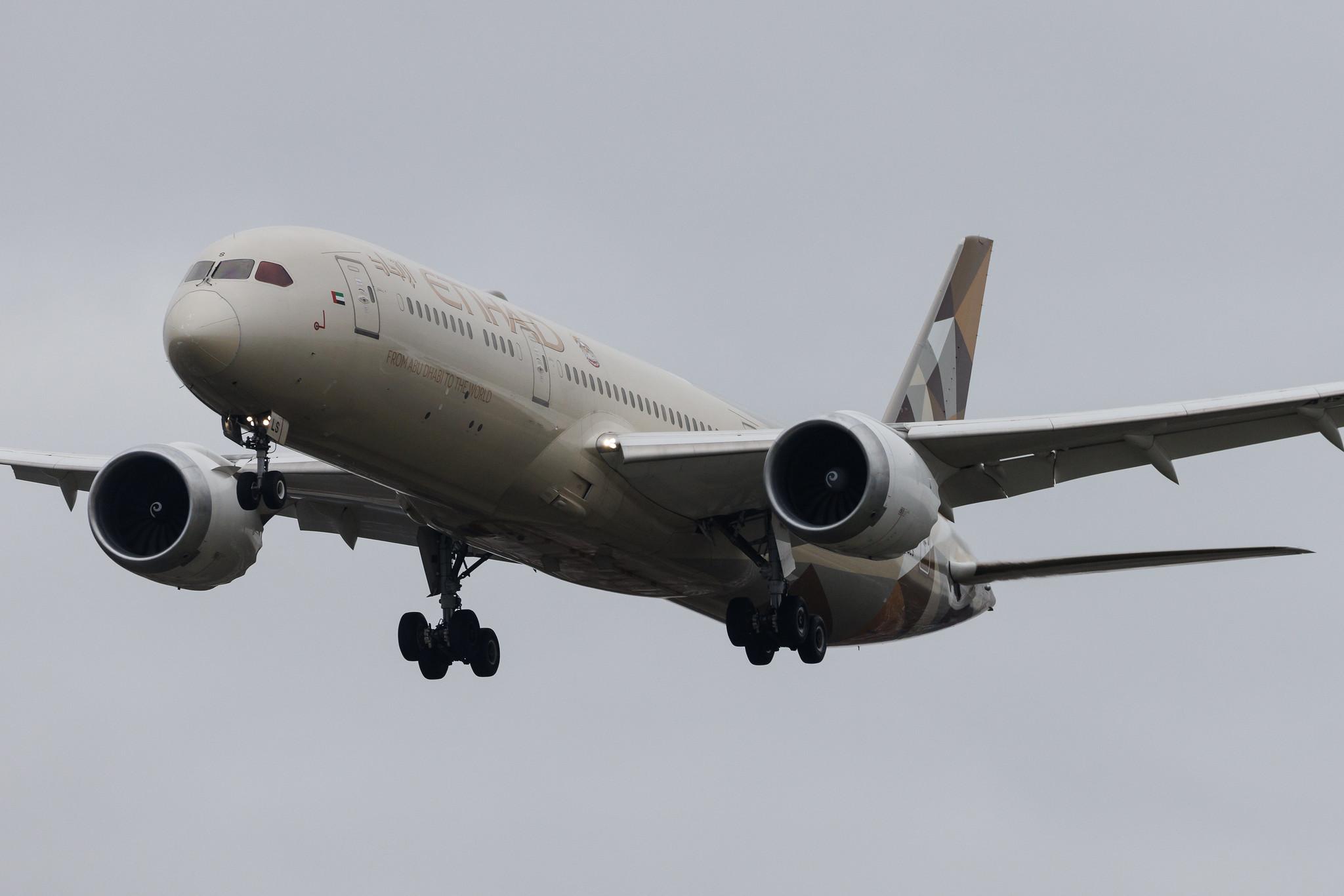 London Heathrow: Etihad Airways (EY / ETD) | Boeing 787-9 Dreamliner B789 | A6-BLS | MSN 39664