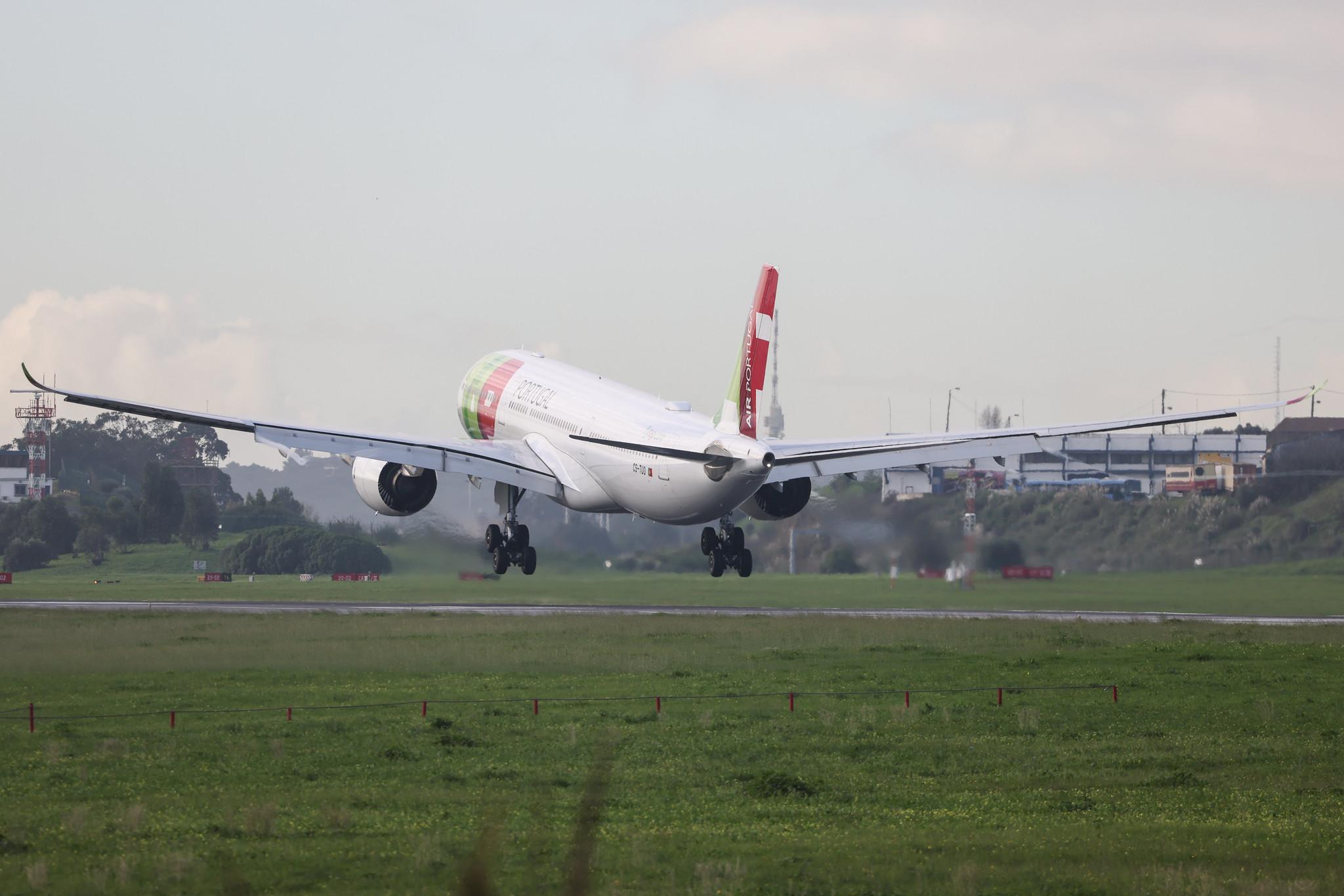 Aeroporto de Lisboa: TAP Air Portugal (TP / TAP) | Airbus A330-941 A339 | CS-TUO | MSN 1922