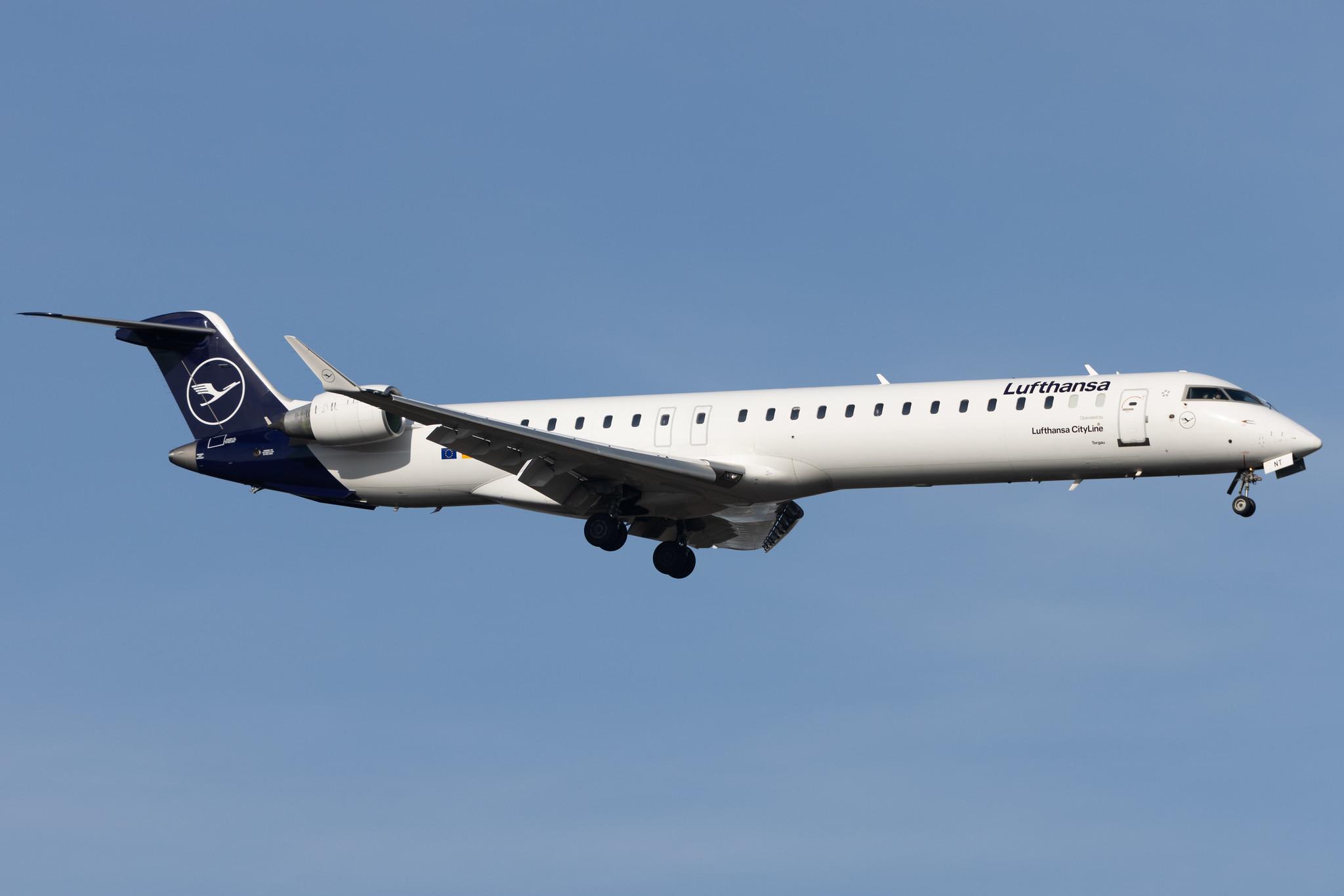 Frankfurt Airport: Lufthansa (LH / DLH) | Operator: Lufthansa CityLine |  Mitsubishi CRJ-900LR CRJ9 | D-ACNT | MSN 15264