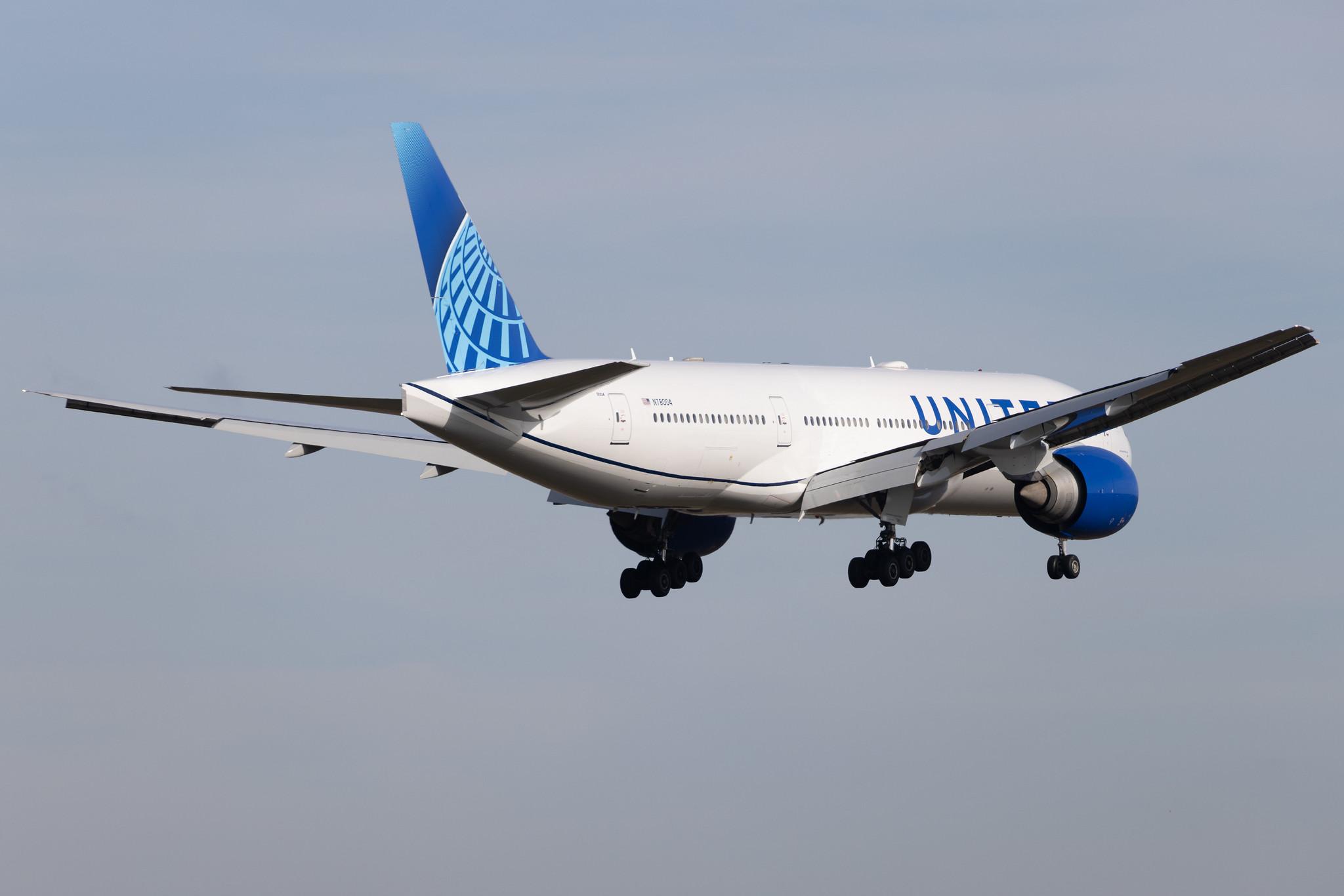 Frankfurt Airport: United Airlines (UA / UAL) | Boeing 777-224(ER) B772 | N78004 | MSN 27580
