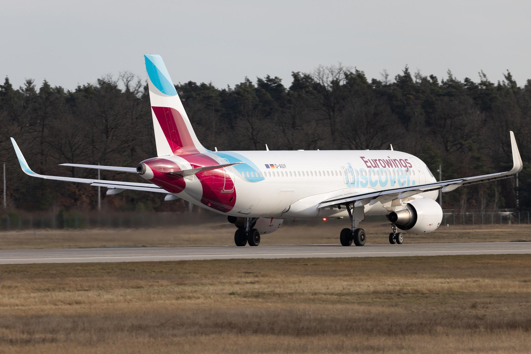 Frankfurt Airport: Eurowings Discover (4Y / OCN) | Airbus A320-214 A320 | D-AIUY | MSN 7355
