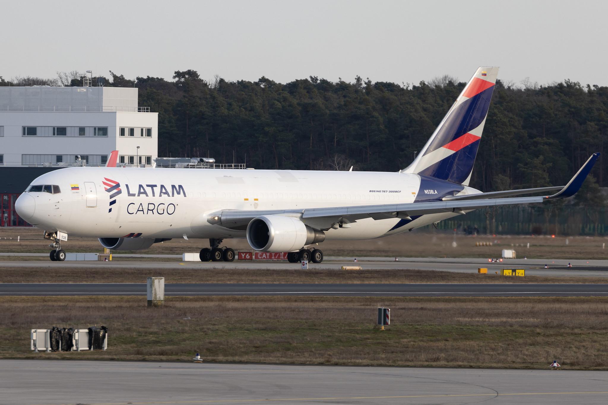 Frankfurt Airport: LATAM Cargo (UC / LCO) | Operator: LATAM Cargo Colombia | Boeing 767-316(ER)(BCF) B763 | N538LA | MSN 34628