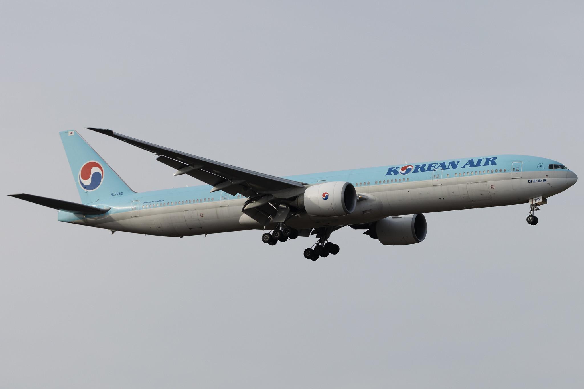 Frankfurt Airport: Korean Air (KE / KAL) | Boeing 777-3B5(ER) B77W | HL7782 | MSN 37643