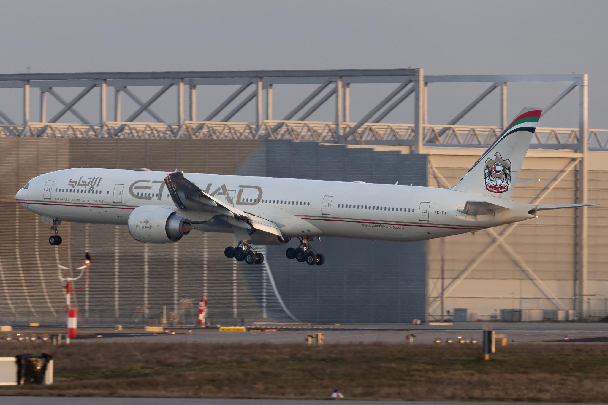 Frankfurt Airport: Etihad Airways (EY / ETD) | Boeing 777-3FX(ER) B77W | A6-ETI | MSN 39684