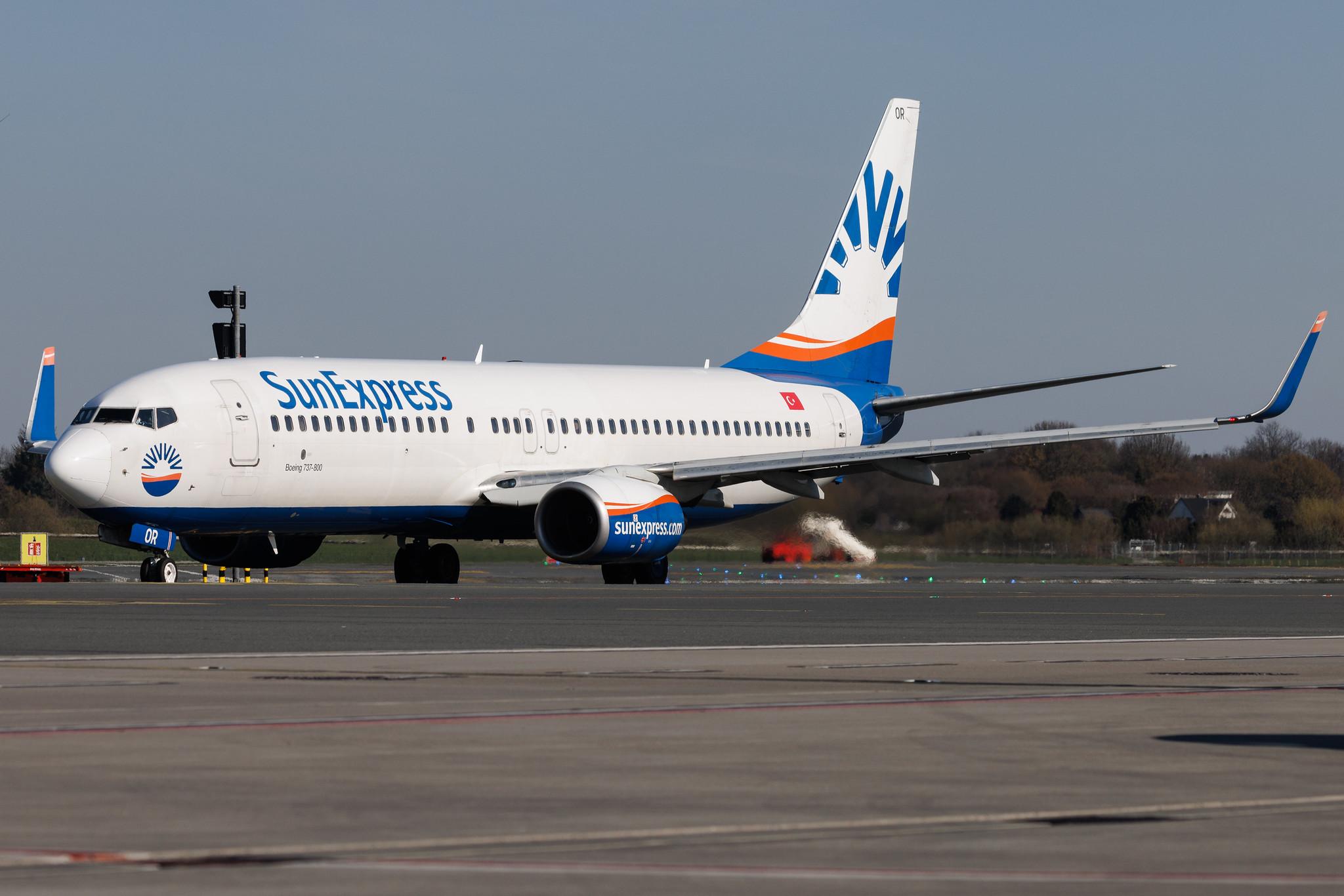 Hamburg Airport: SunExpress (XQ / SXS) | Boeing 737-8AS B738 | TC-SOR | MSN 33563