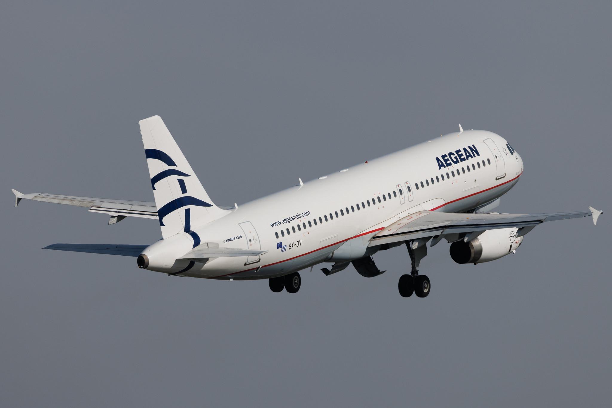 Hamburg Airport: Aegean Airlines (A3 / AEE) | Airbus A320-232 A320 | SX-DVI | MSN 3074