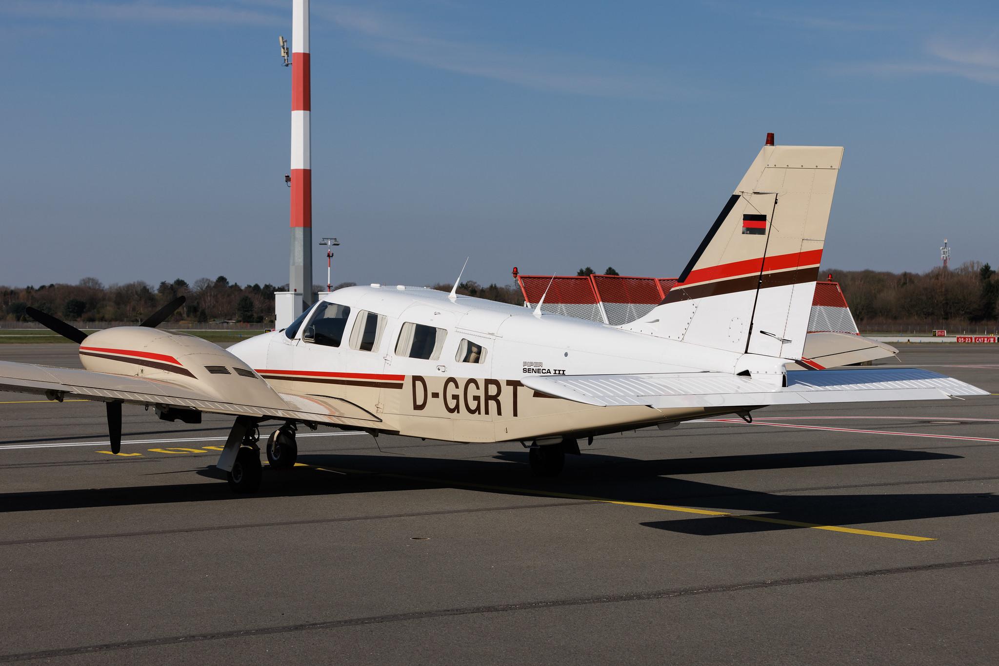 Hamburg Airport: Private owner | Piper PA-34-220T Seneca III PA34 | D-GGRT | MSN 34-8333003
