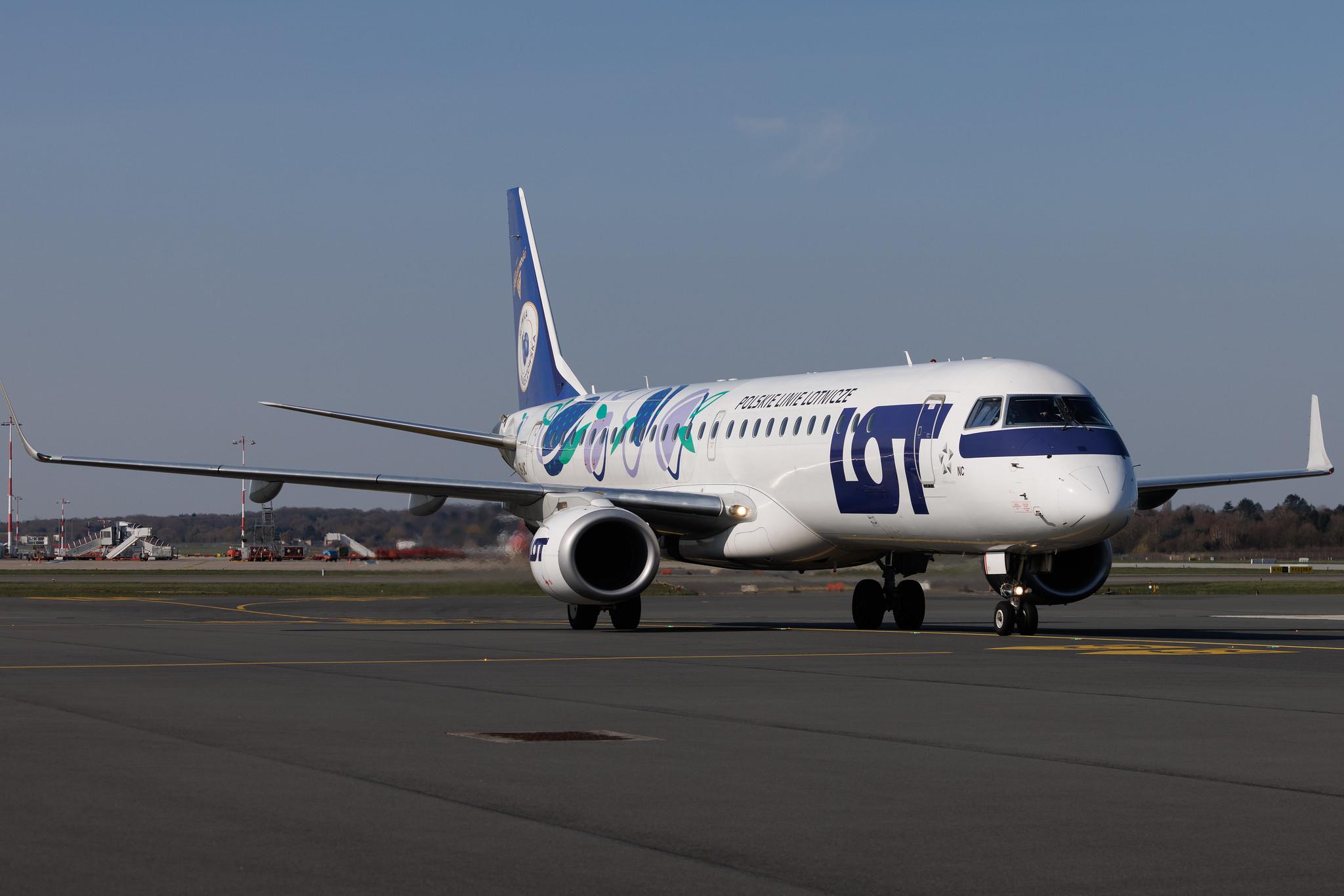 Hamburg Airport: LOT (LO / LOT) | Livery: Sliwka Naleczowska Livery | Embraer E195LR E195 | SP-LNC | MSN 19000462