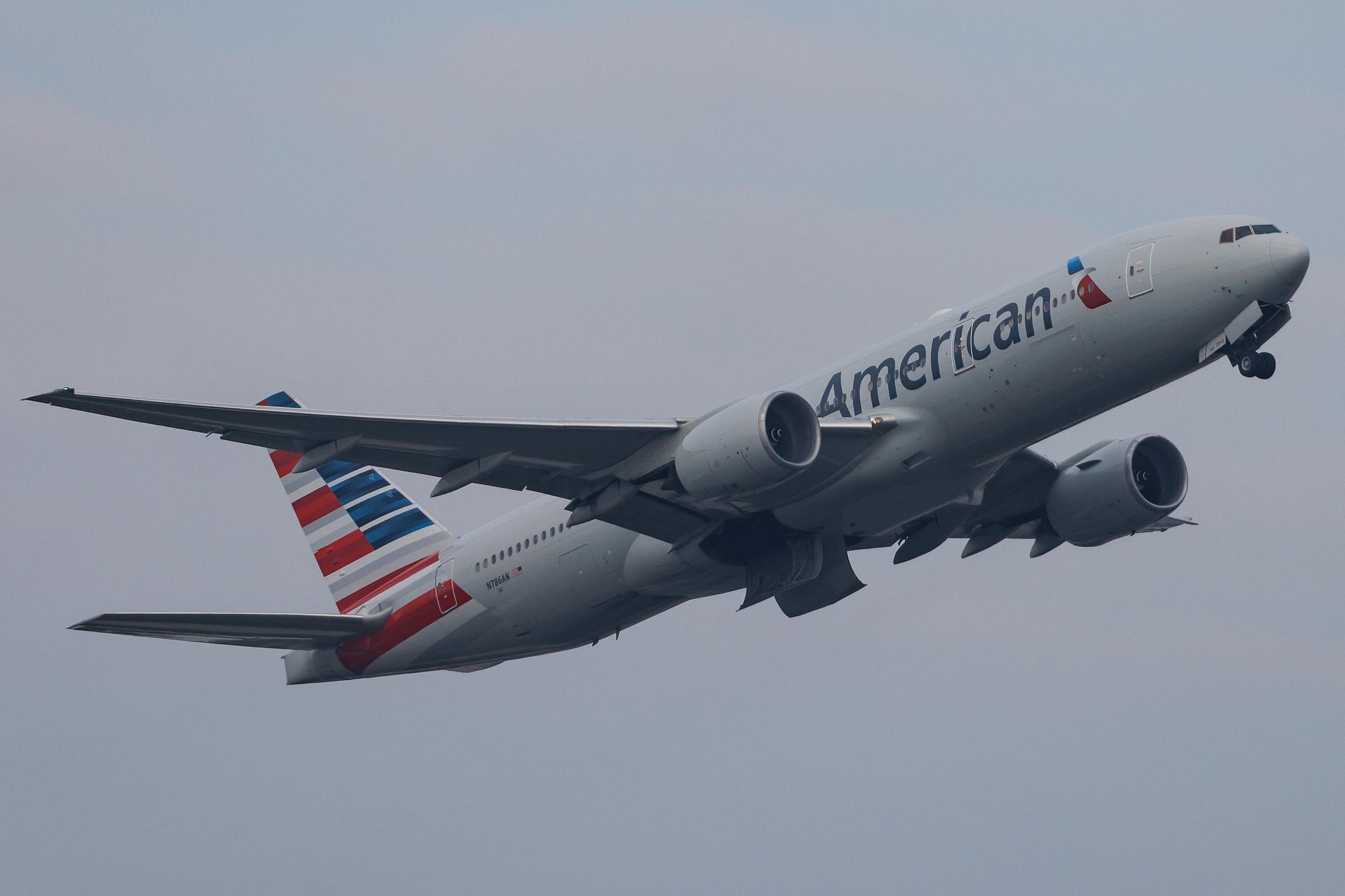 Frankfurt Airport: American Airlines (AA / AAL) | Boeing 777-223(ER) B772 | N786AN | MSN 30250