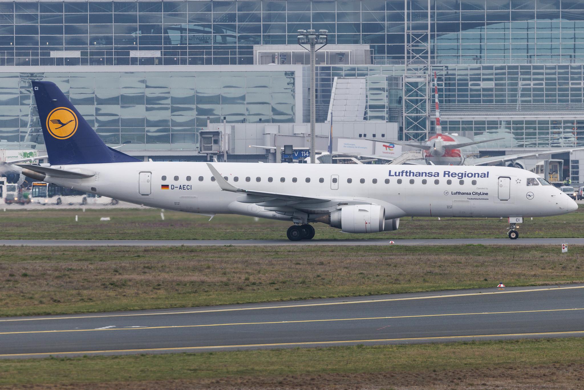 Frankfurt Airport: Thai Airways (TG / THA) | Boeing 777-3AL(ER) B77W | HS-TKR | MSN 41527