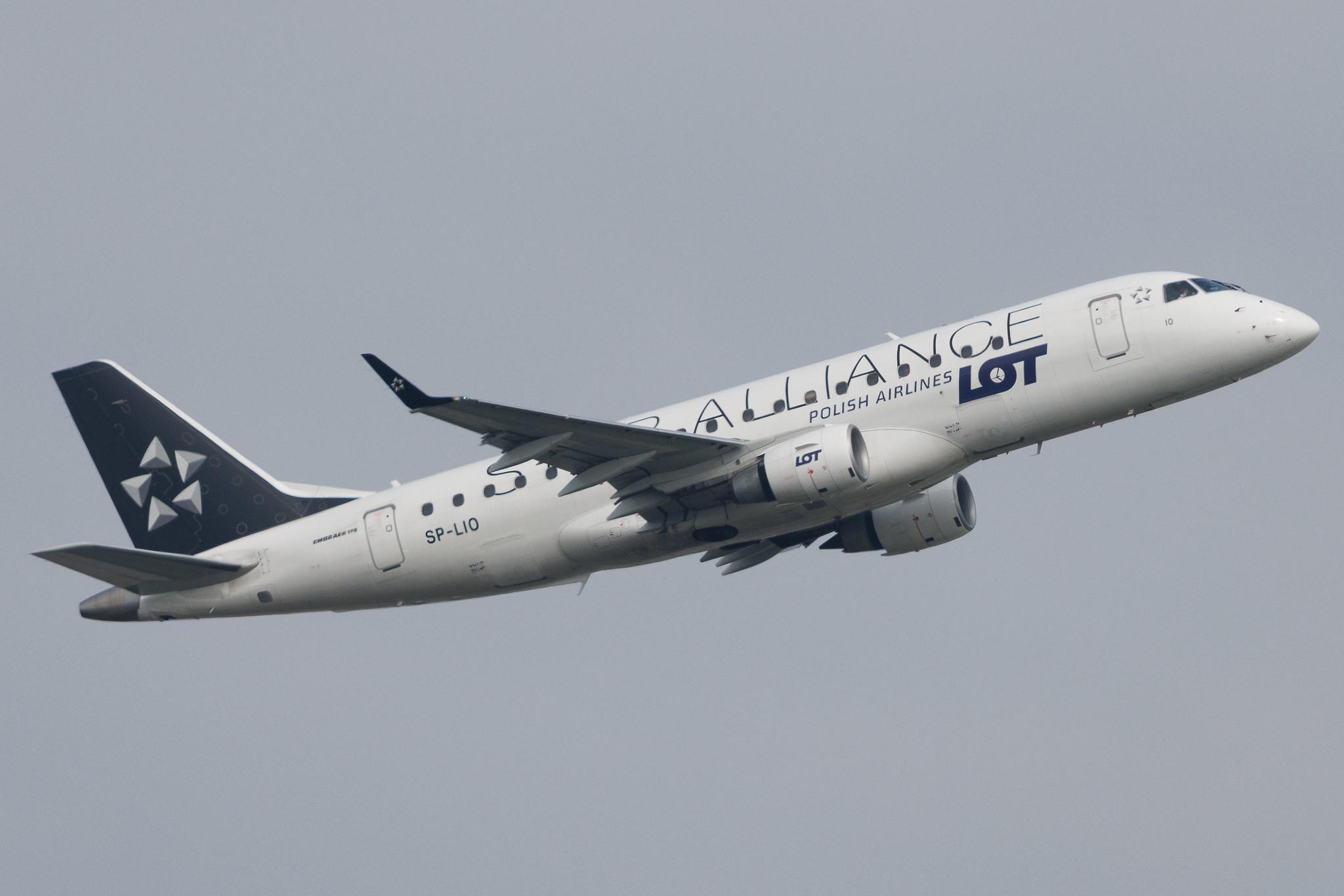 Frankfurt Airport: LOT (LO / LOT) | Livery: Star Alliance Livery | Embraer E175LR E75S | SP-LIO | MSN 17000321