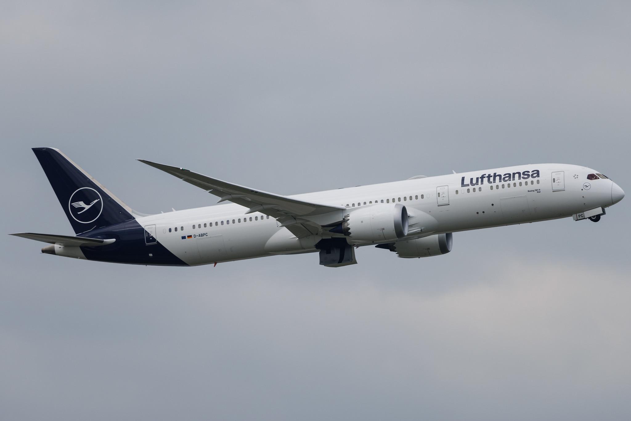 Frankfurt Airport: Lufthansa (LH / DLH) | Boeing 787-9 Dreamliner B789 | D-ABPC | MSN 62733