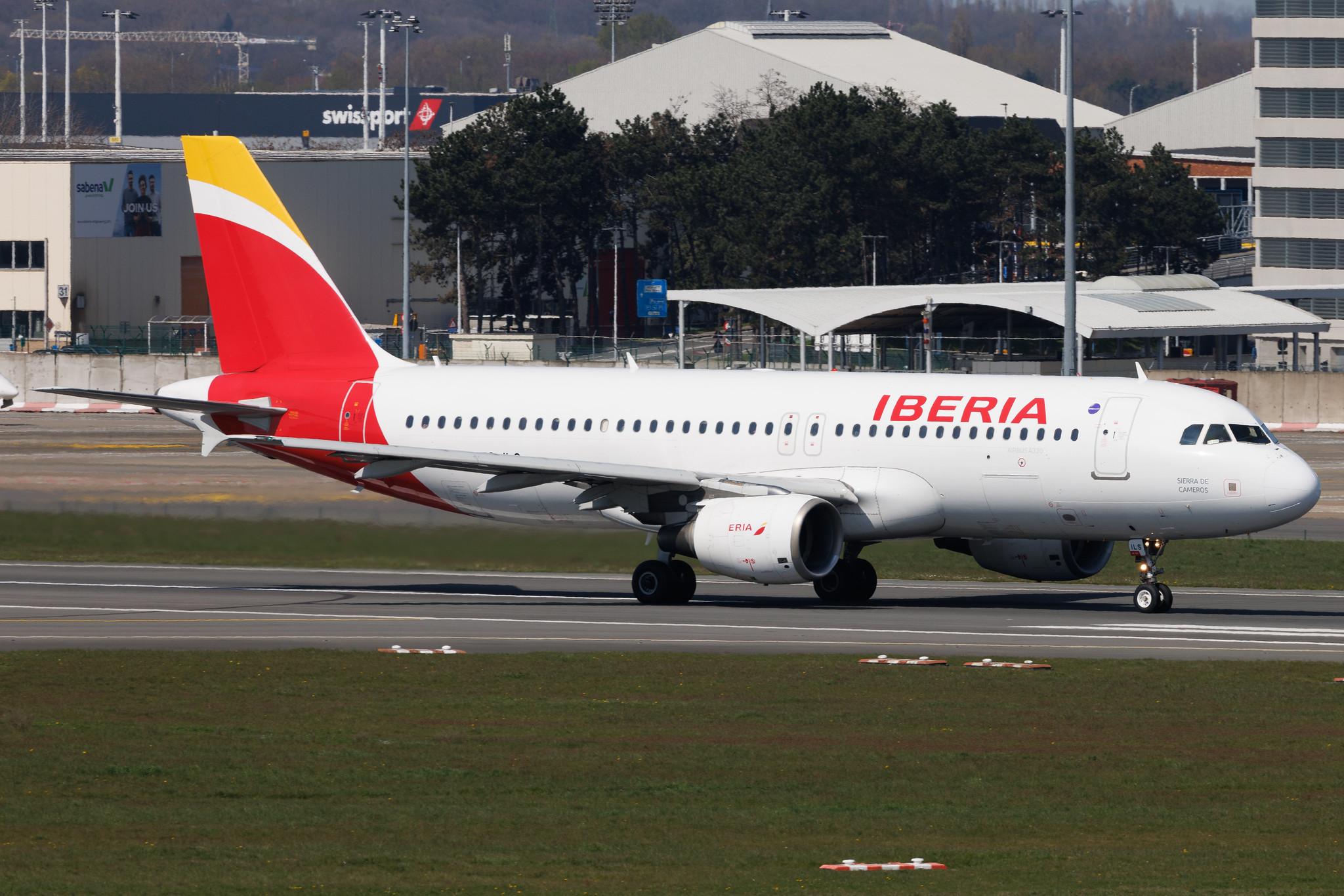 Brussels Airport: Iberia (IB / IBE) | Livery: Puerto Rico Livery | Airbus A320-214 A320 | EC-ILS | MSN 1809