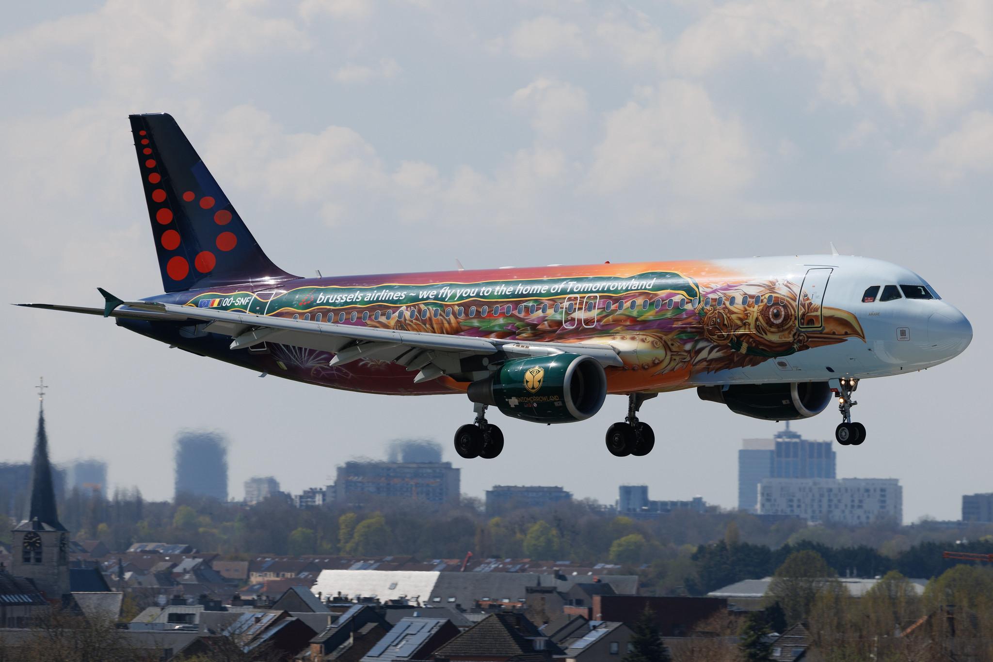 Brussels Airport: Brussels Airlines (SN / BEL) | Livery: Tomorrowland Livery | Airbus A320-214 A320 | OO-SNF | MSN 2810