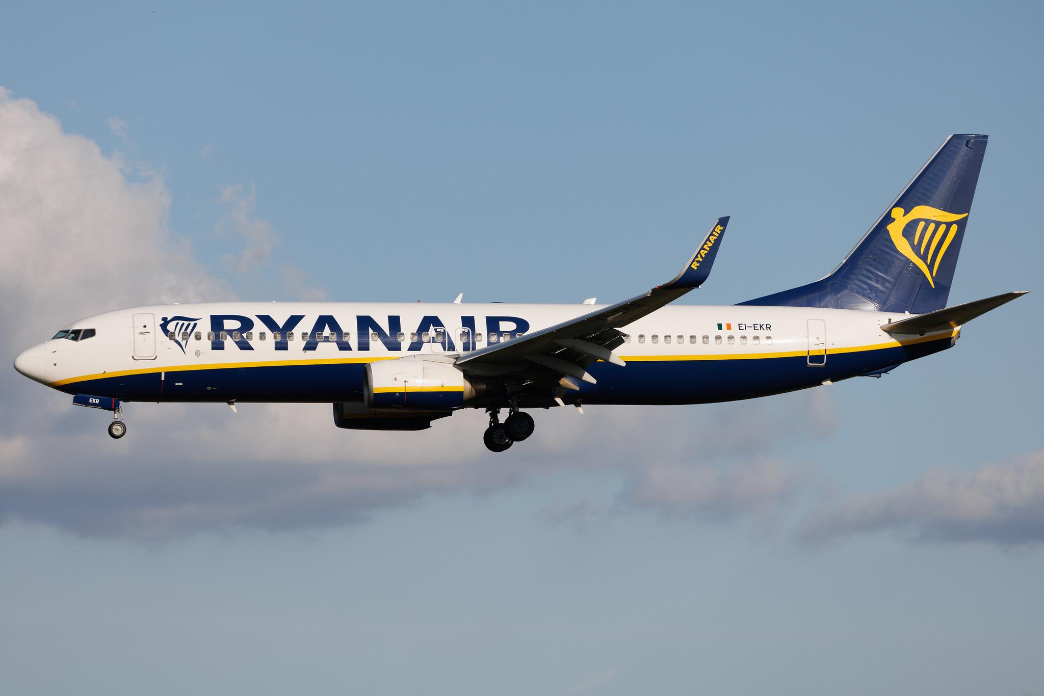 Brussels Airport: Ryanair (FR / RYR) |  Boeing 737-8AS B738 | EI-EKR | MSN 38503