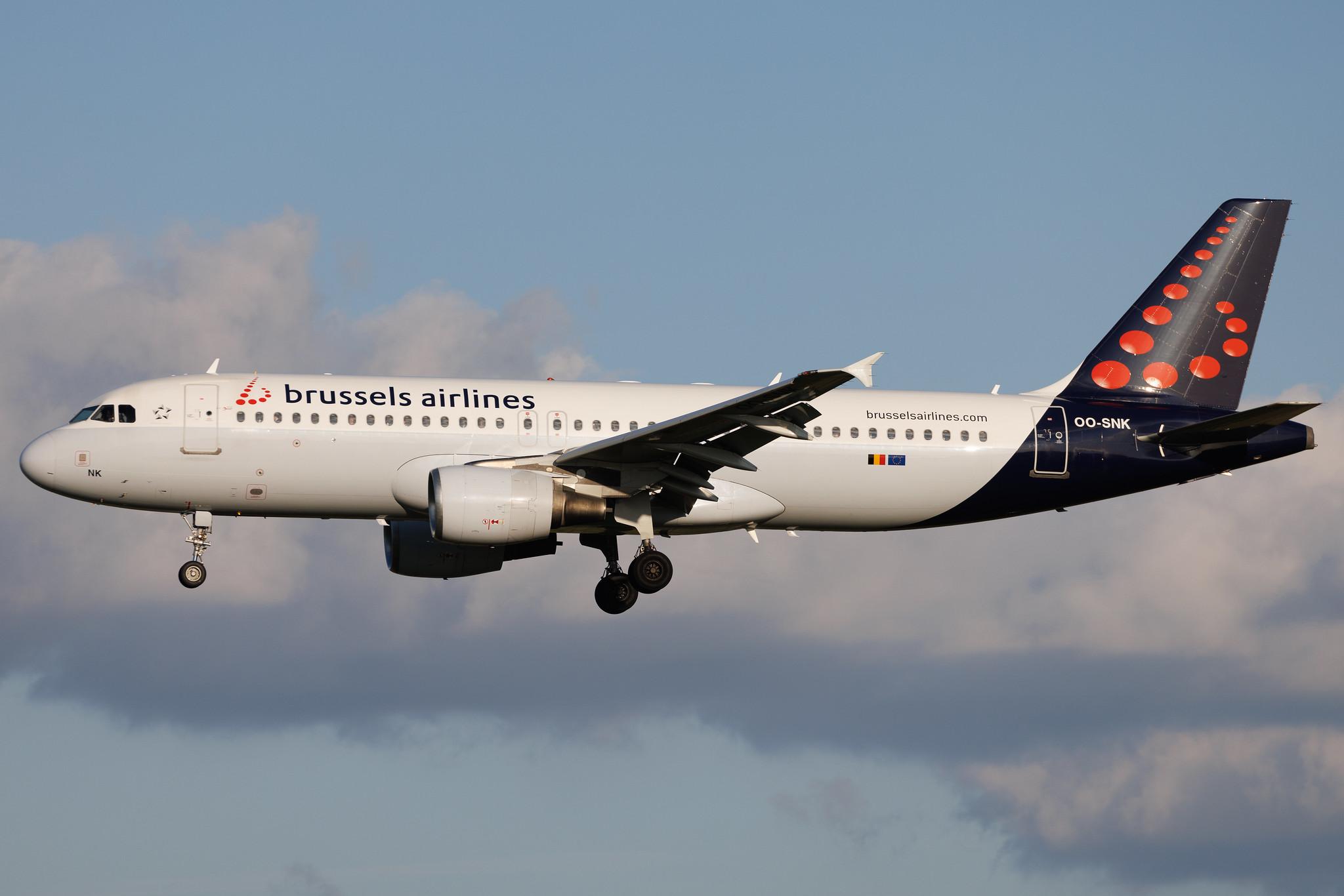 Brussels Airport: Brussels Airlines (SN / BEL) | Airbus A320-214 A320 | OO-SNK | MSN 3373