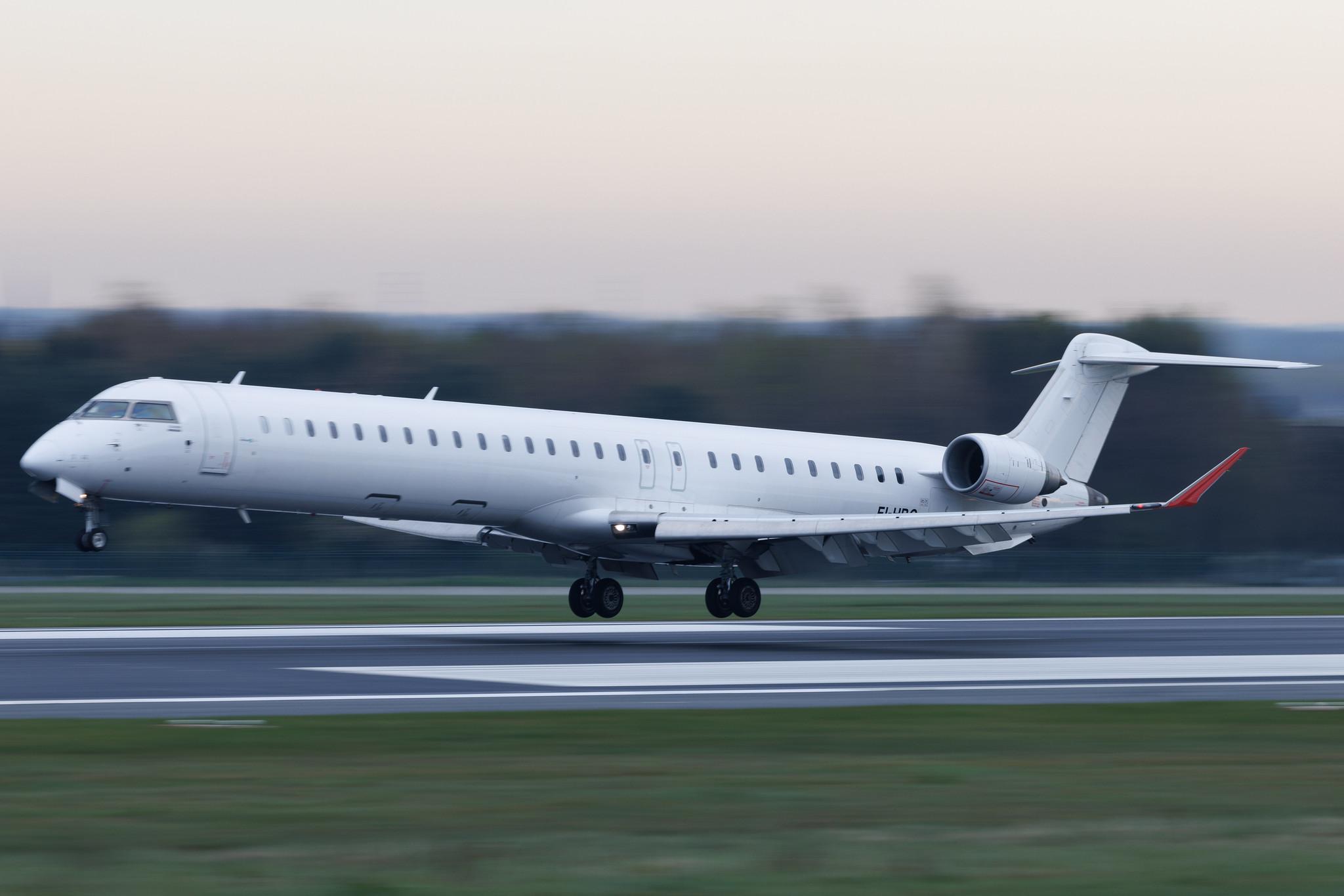 Brussels Airport: Hibernian Airlines (HG / HBN) | Mitsubishi CRJ-1000 CRJX | EI-HBC | MSN 19052