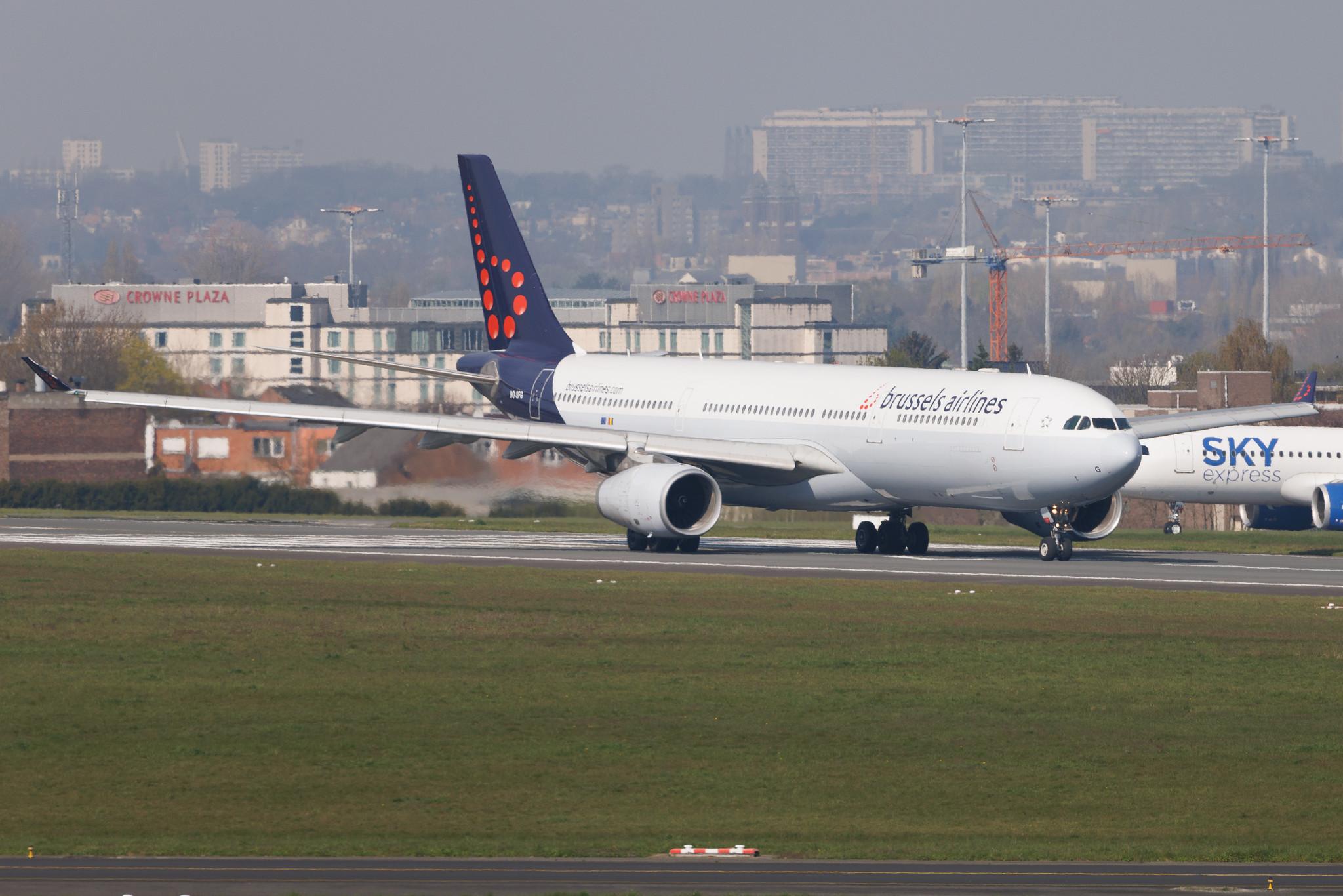 Brussels Airport: Brussels Airlines (SN / BEL) |  Airbus A330-343 A333 | OO-SFG | MSN 983
