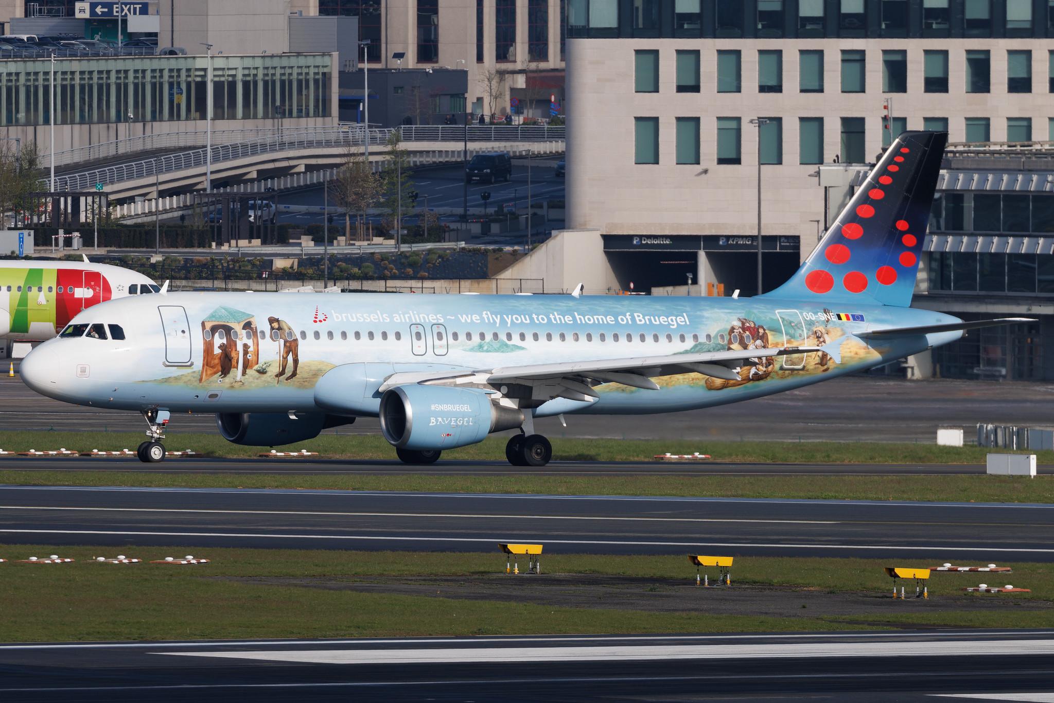Brussels Airport: Brussels Airlines (SN / BEL) | Livery: Belgian Icons Livery | Airbus A320-214 A320 | OO-SNE | MSN 4243