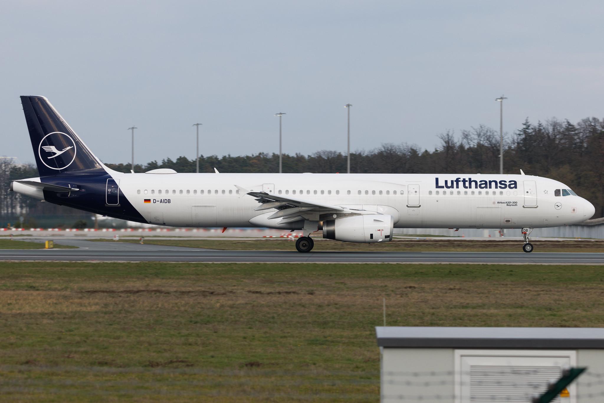 Frankfurt Airport: Lufthansa (LH / DLH) | Airbus A321-231 A321 | D-AIDB | MSN 4545