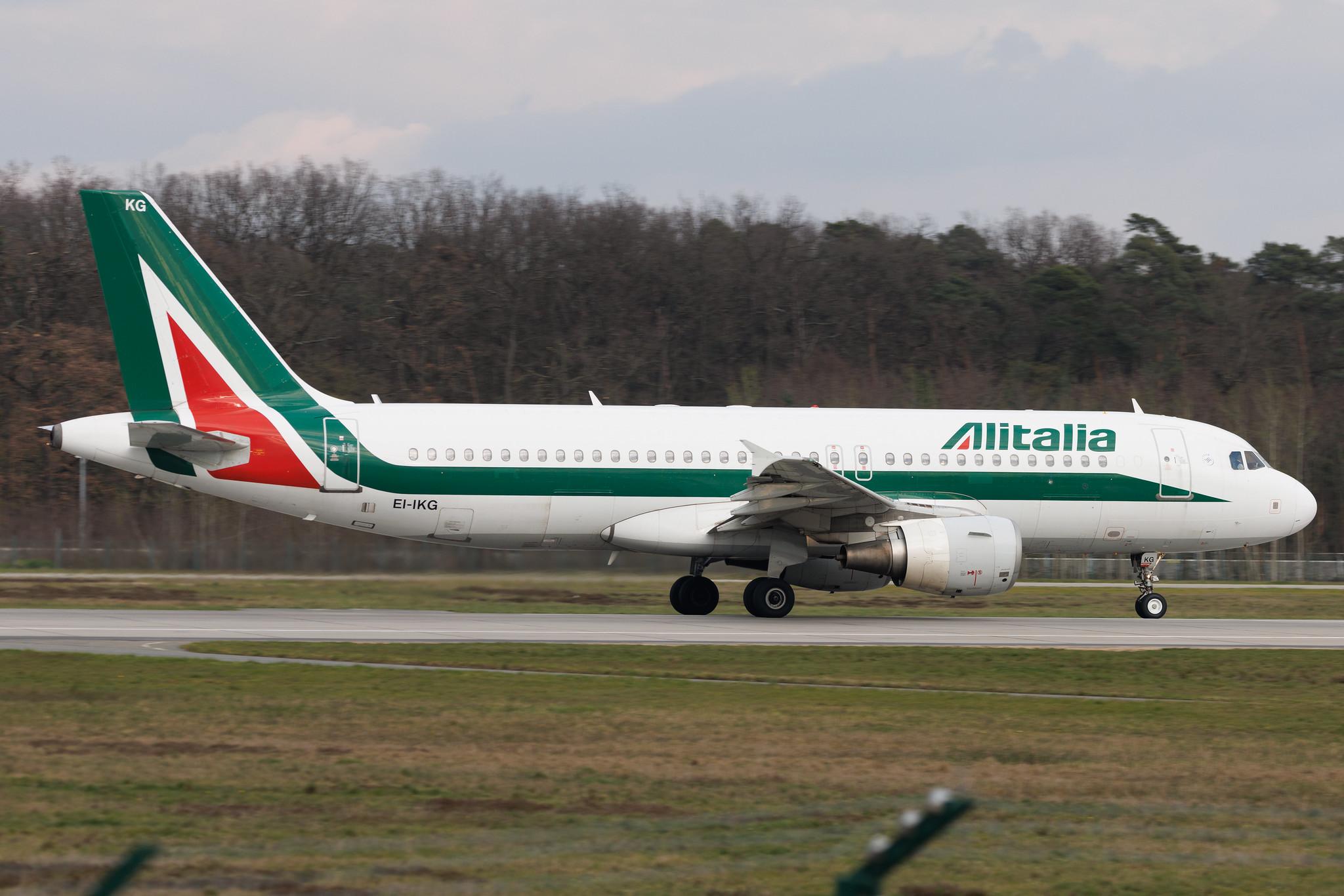 Frankfurt Airport: ITA Airways (AZ / ITY) | Operator: Italia Trasporto Aereo | Airbus A320-214 A320 | EI-IKG | MSN 01480