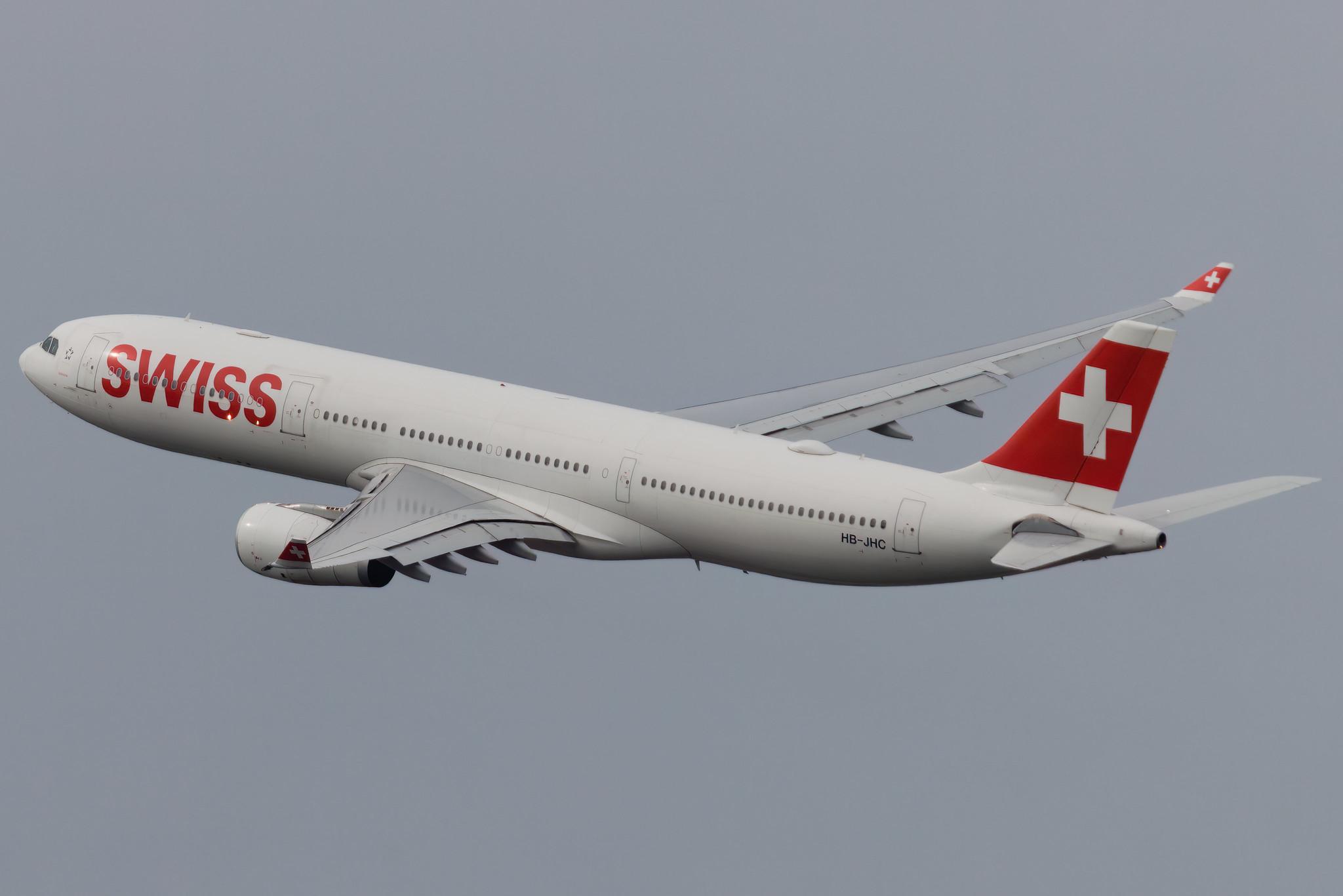 Flughafen Zürich: Swiss (LX / SWR) | Airbus A330-343 A333 | HB-JHC | MSN 1029