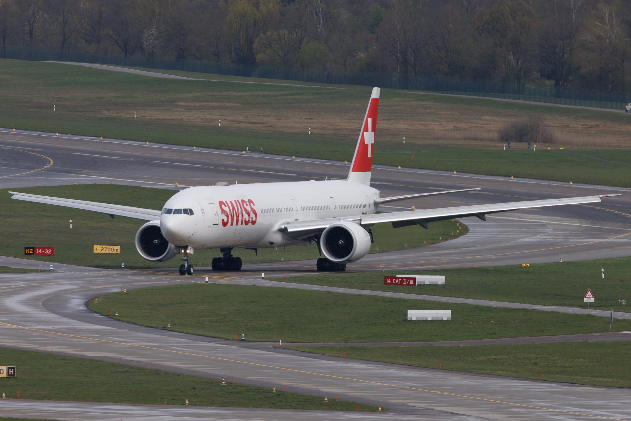 Flughafen Zürich: Swiss (LX / SWR) | Boeing 777-3DE(ER) B77W | HB-JNF | MSN 44587