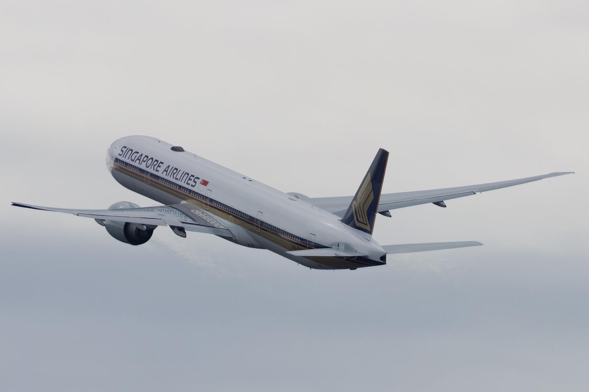 Flughafen Zürich: Singapore Airlines (SQ / SIA) | Boeing 777-312(ER) B77W | 9V-SWU | MSN 42235