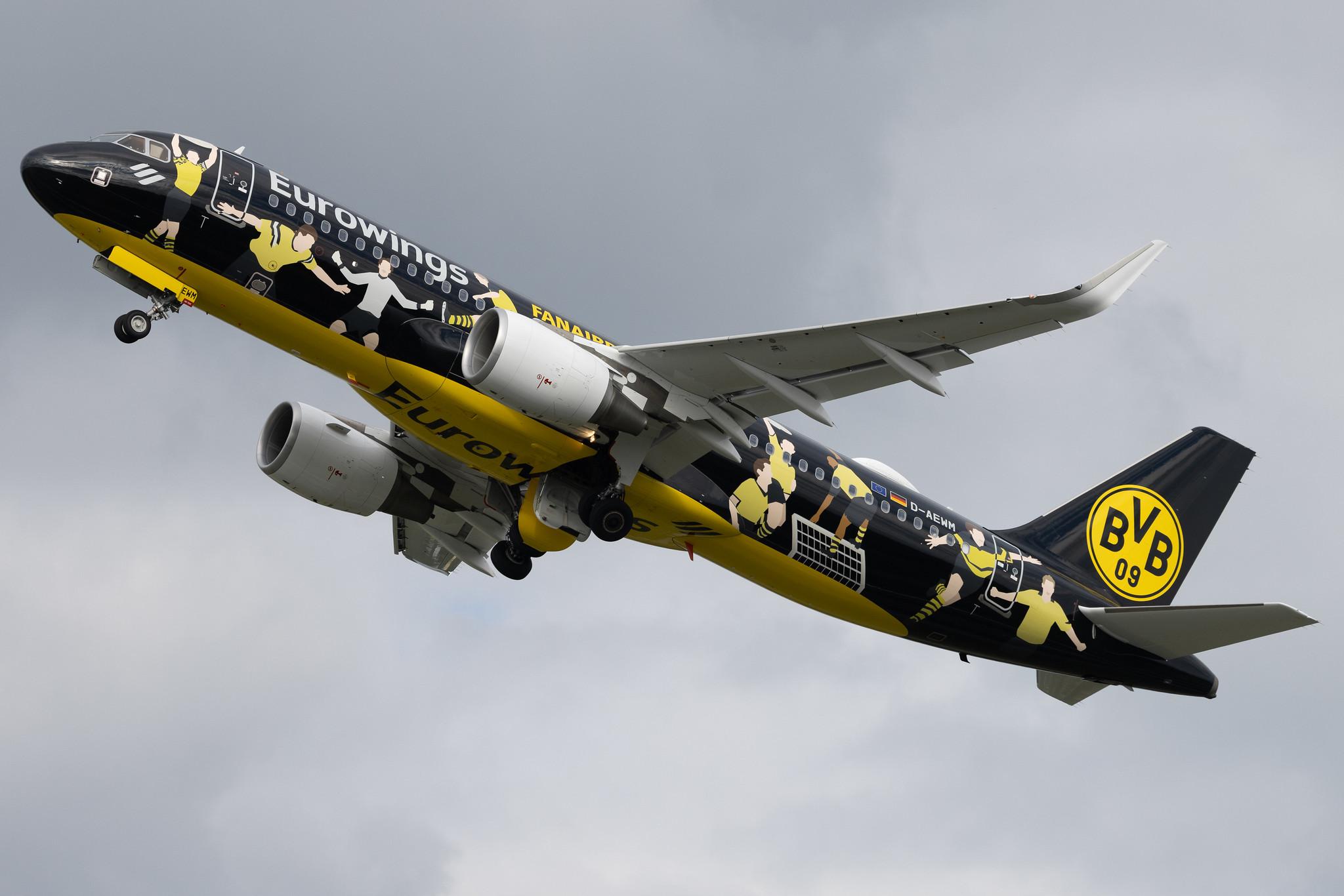 Hamburg Airport: Eurowings (EW / EWG) | Livery: BVB FanAirbus | Airbus A320-214 A320 | D-AEWM | MSN 7259