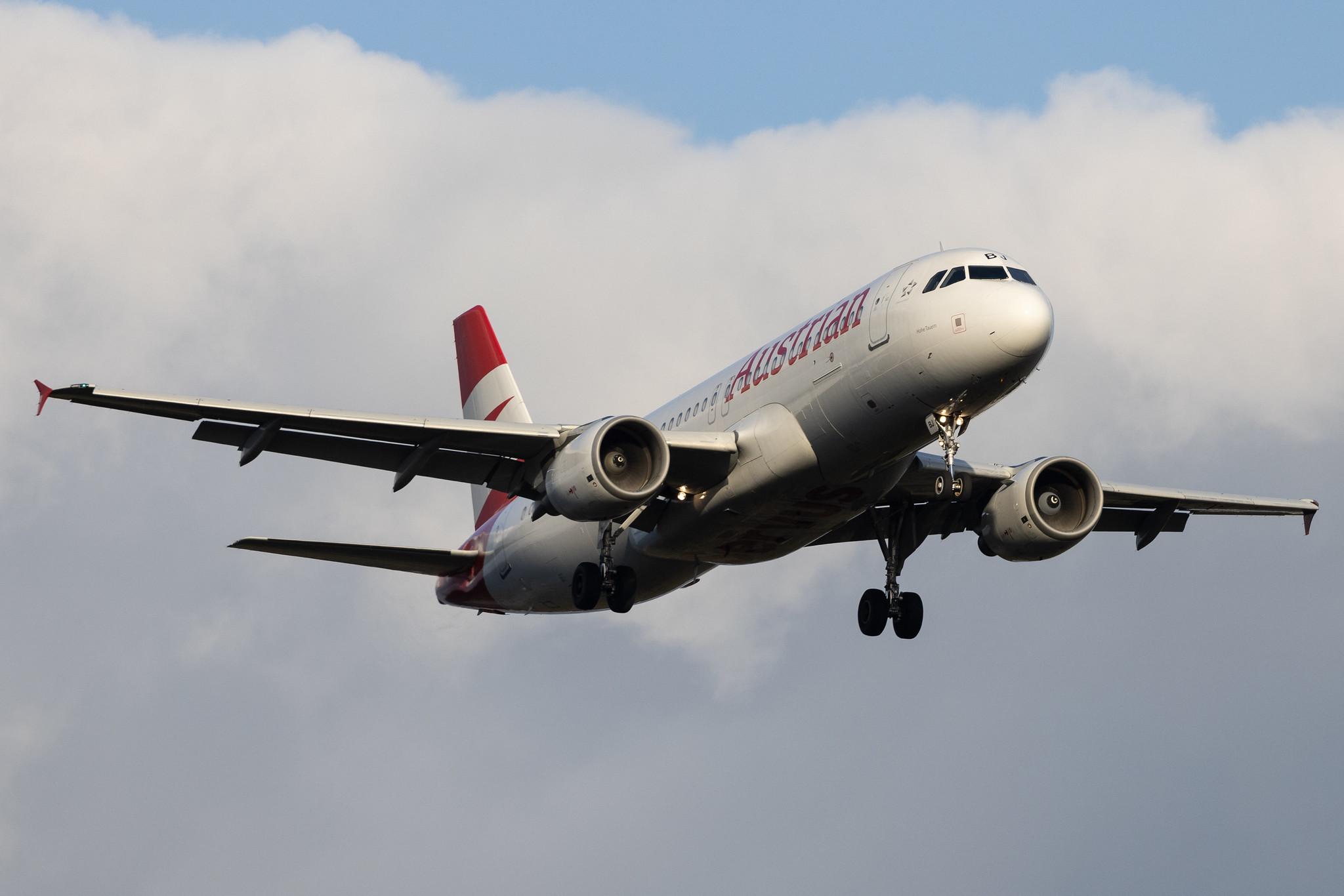 Frankfurt Airport: Austrian Airlines (OS / AUA) | Airbus A320-214 A320 | OE-LBJ | MSN 1553