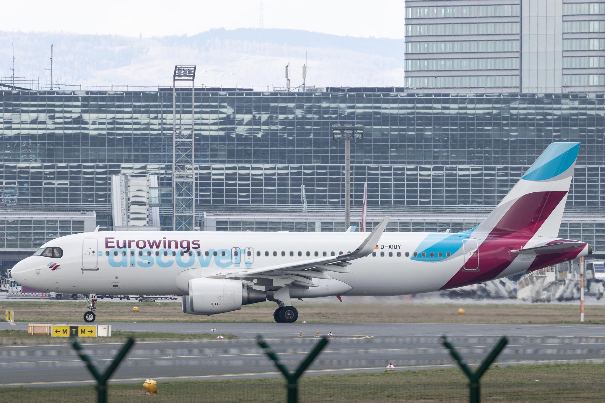 Frankfurt Airport: Eurowings Discover (4Y / OCN) | Airbus A320-214 A320 | D-AIUY | MSN 7355