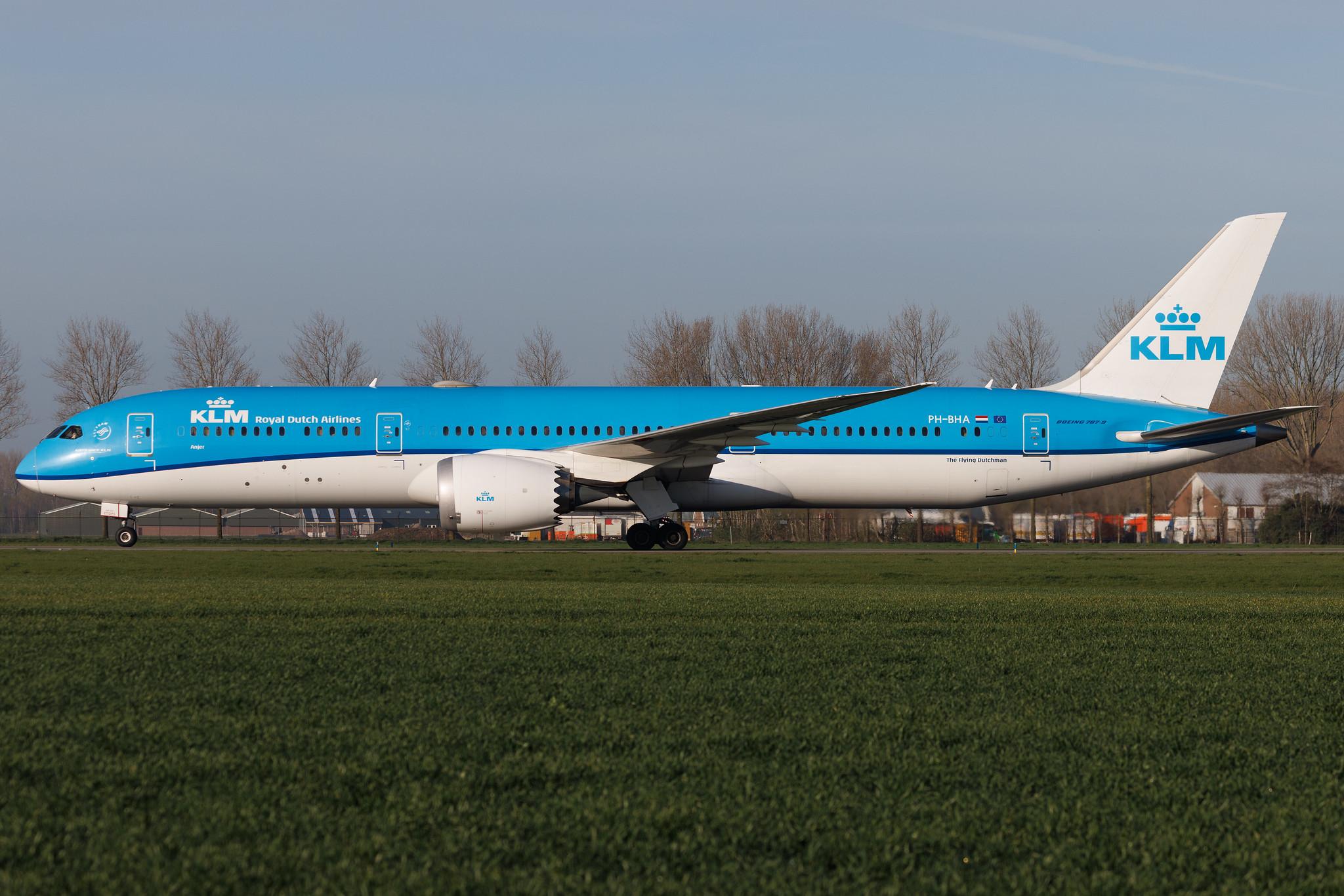 Amsterdam Schiphol: KLM (KL / KLM) | Boeing 787-9 Dreamliner B789 | PH-BHA | MSN 36113