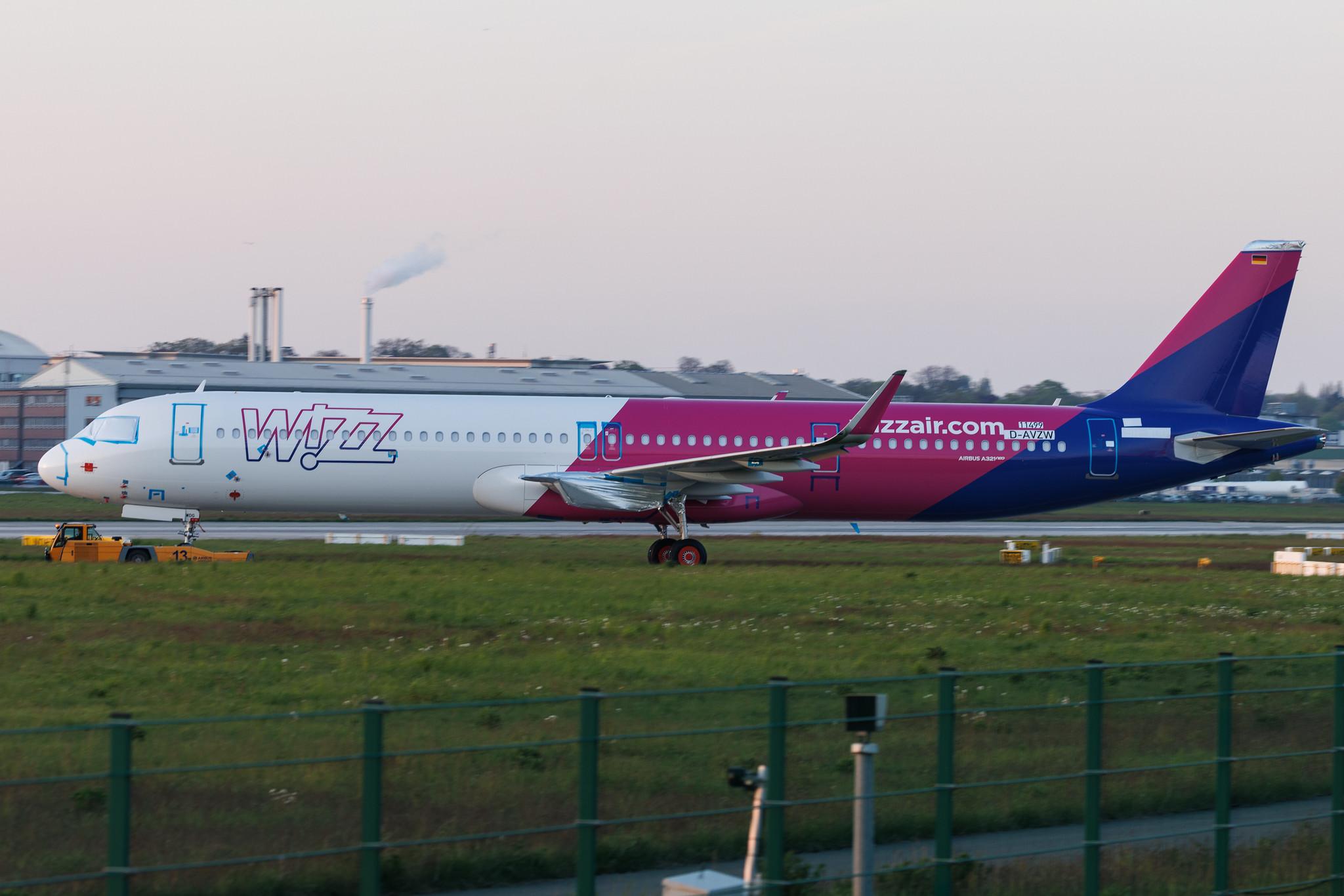 Hamburg Finkenwerder: Wizz Air Malta | Airbus A321-271NX A21N | D- | 9H- | MSN 11499