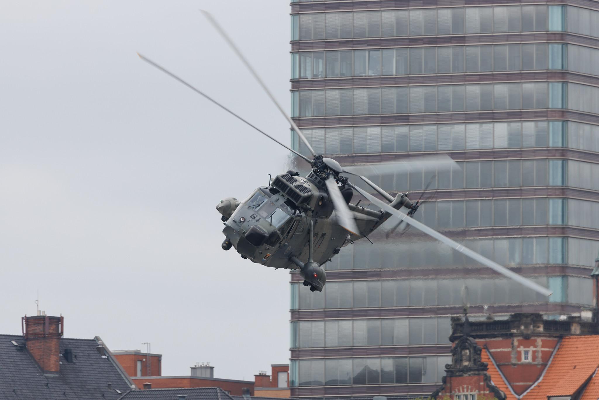 SOS Joint Rescue Operation: German Navy (/ GNY) | Westland Sea King Mk.41 | 89-61 | MSN WA830
