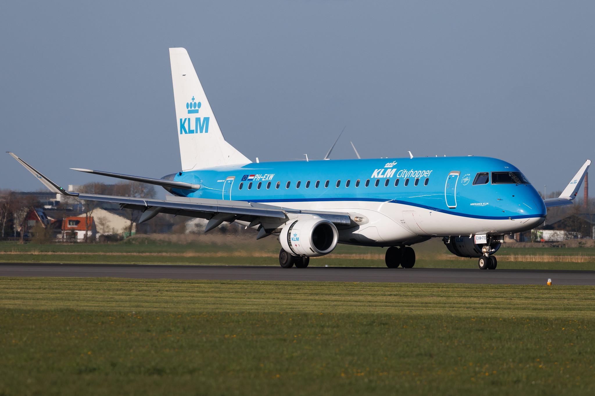 Amsterdam Schiphol: KLM (KL / KLM) | Operator: KLM Cityhopper | Embraer E175STD E75L | PH-EXW | MSN 17000710