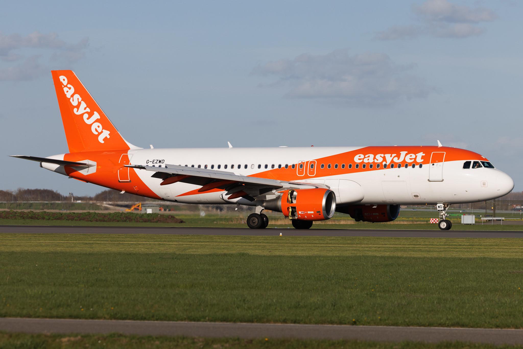 Amsterdam Schiphol: easyJet (U2 / EZY) | Airbus A320-214 A320 | G-EZWD | MSN 5249