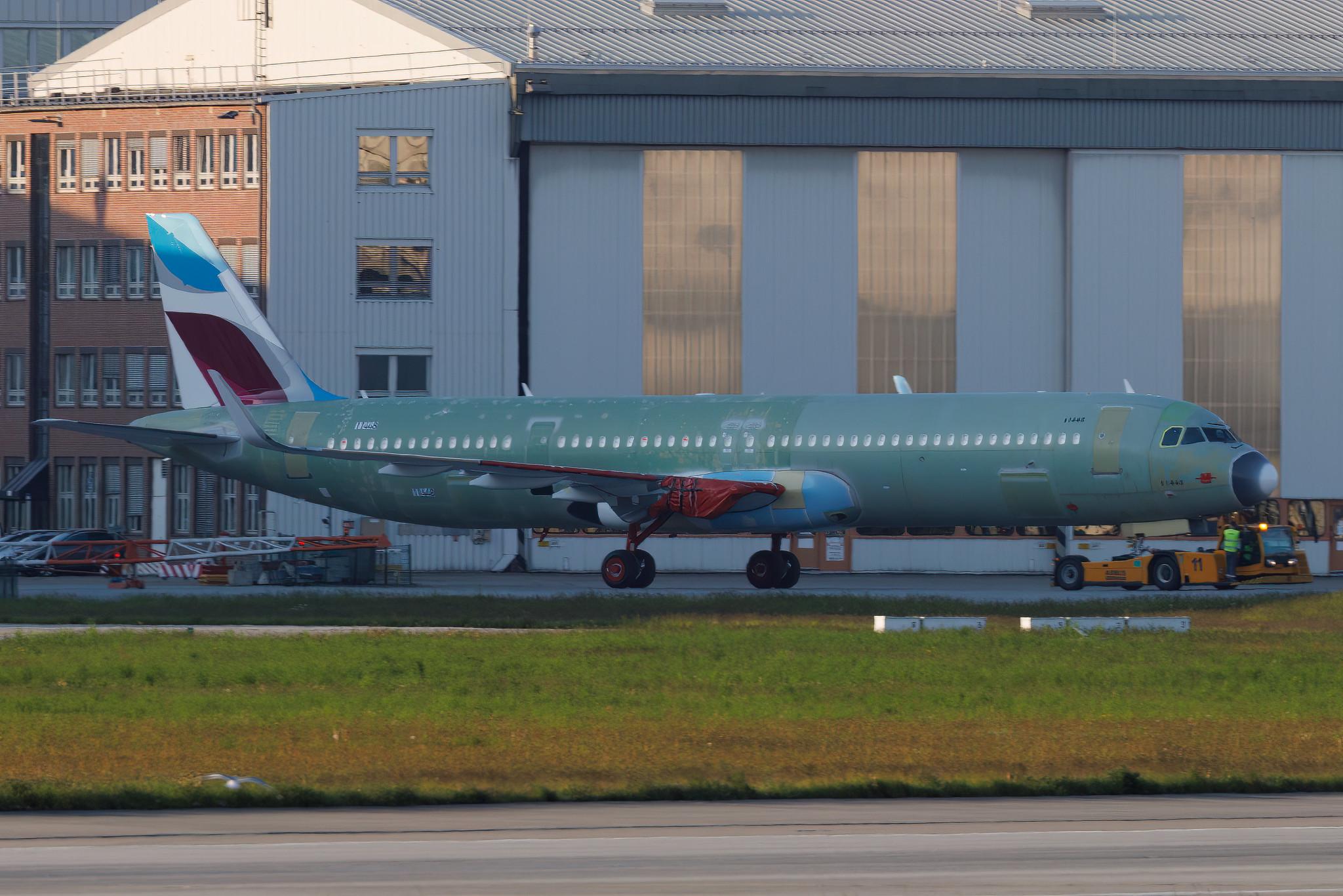 Hamburg Finkenwerder: Eurowings (EW / EWG) | Airbus A321-251NX A21N | D-AYAP | D-AEEB | MSN 11448