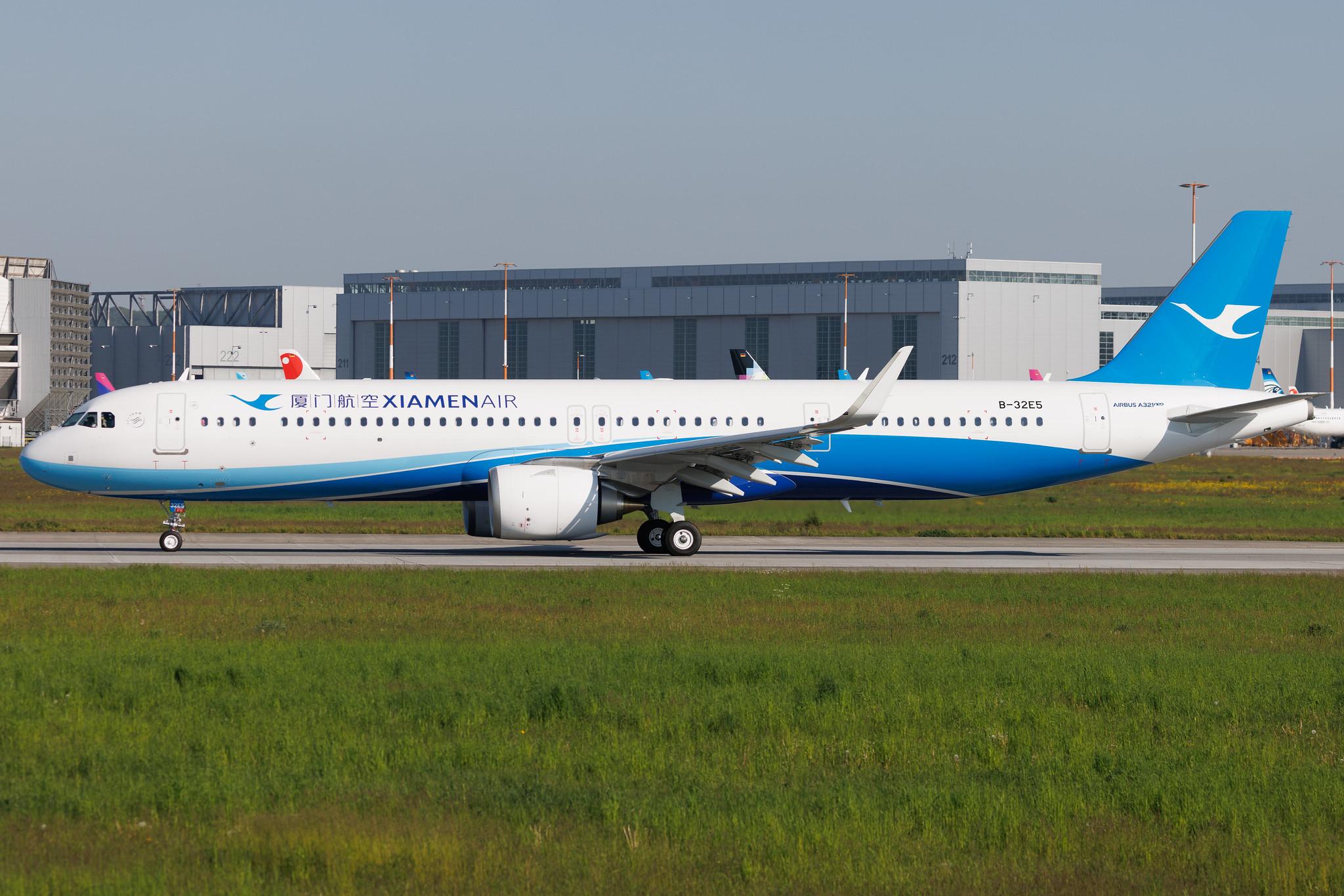 Hamburg Finkenwerder: Xiamen Air (MF / CXA) | Airbus A321-251NX A21N | B-32E5 | MSN 11371
