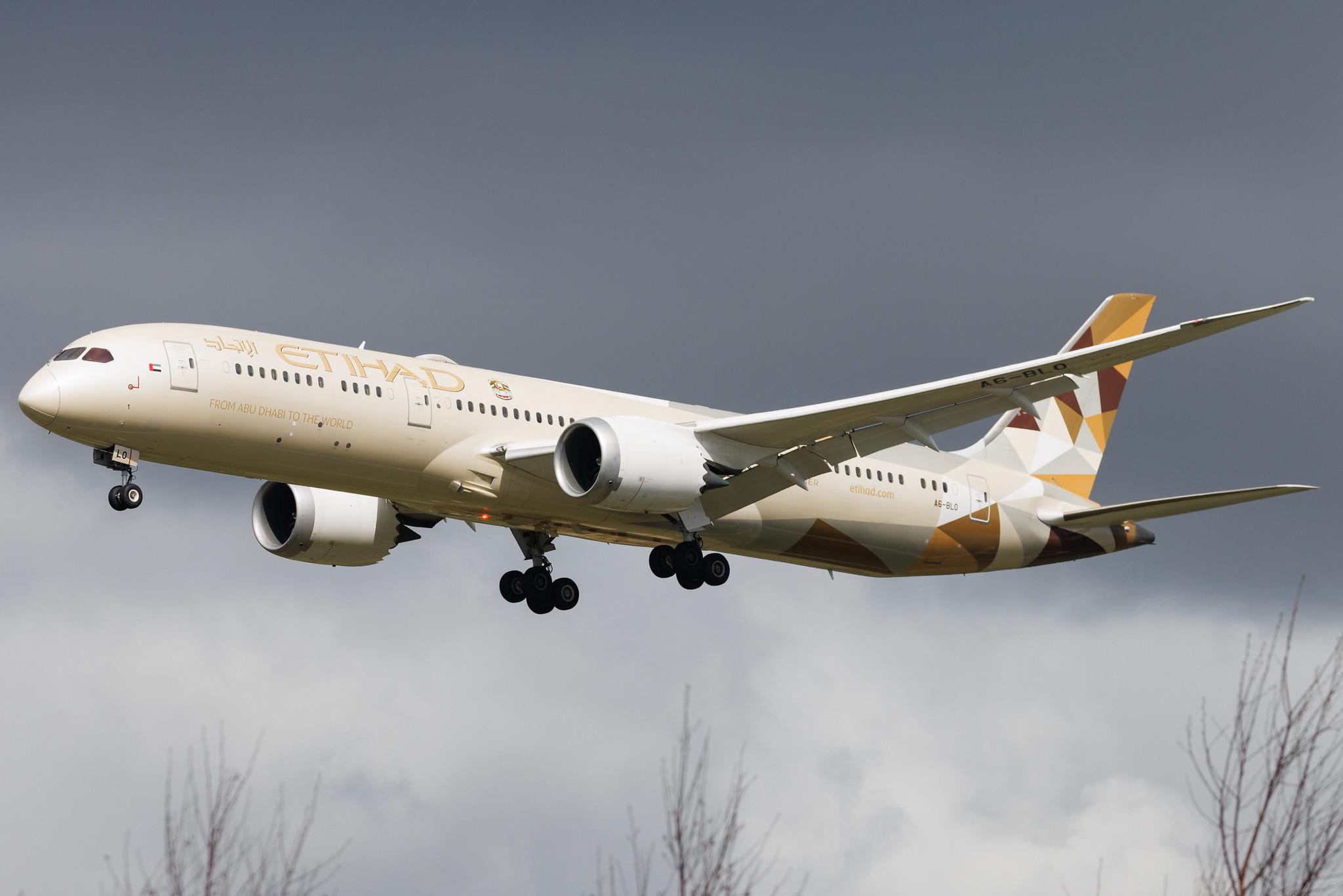 Amsterdam Schiphol: Etihad Airways (EY / ETD) | Boeing 787-9 Dreamliner B789 | A6-BLO | MSN 39660