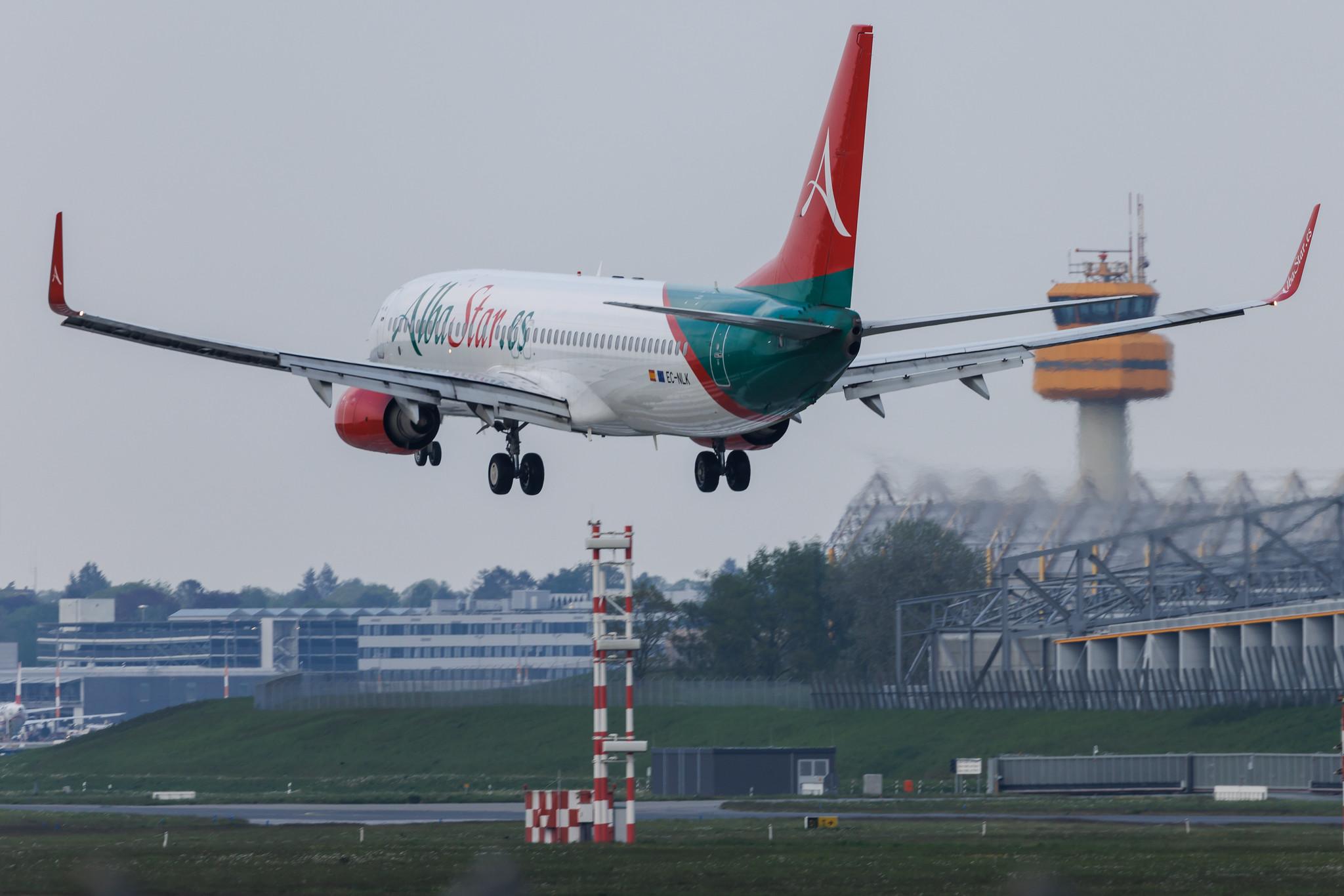 Hamburg Airport: AlbaStar (AP / LAV) | Boeing 737-81M B738 | EC-NLK | MSN 33104
