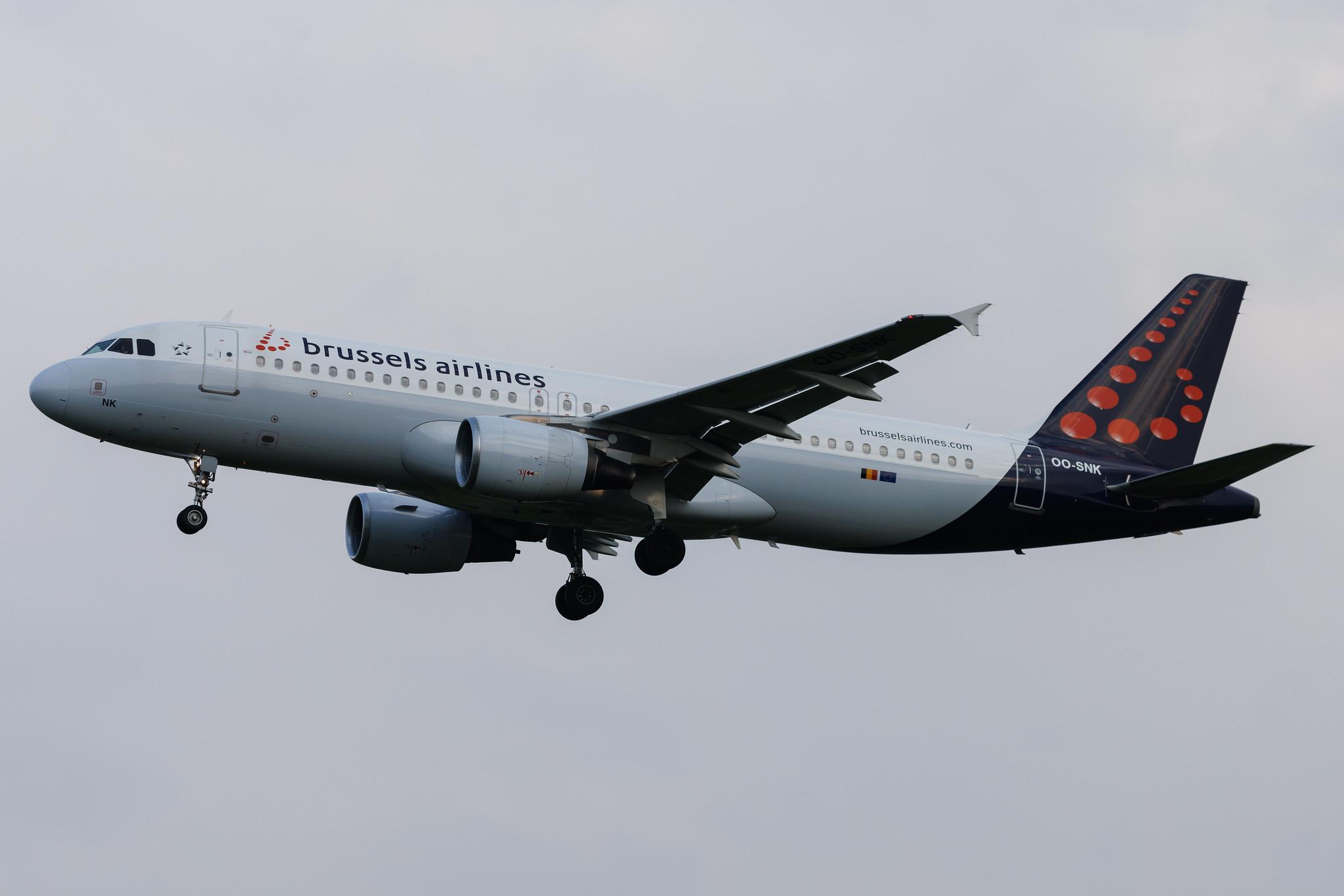 Hamburg Airport: Brussels Airlines (SN / BEL) | Airbus A320-214 A320 | OO-SNK | MSN 3373