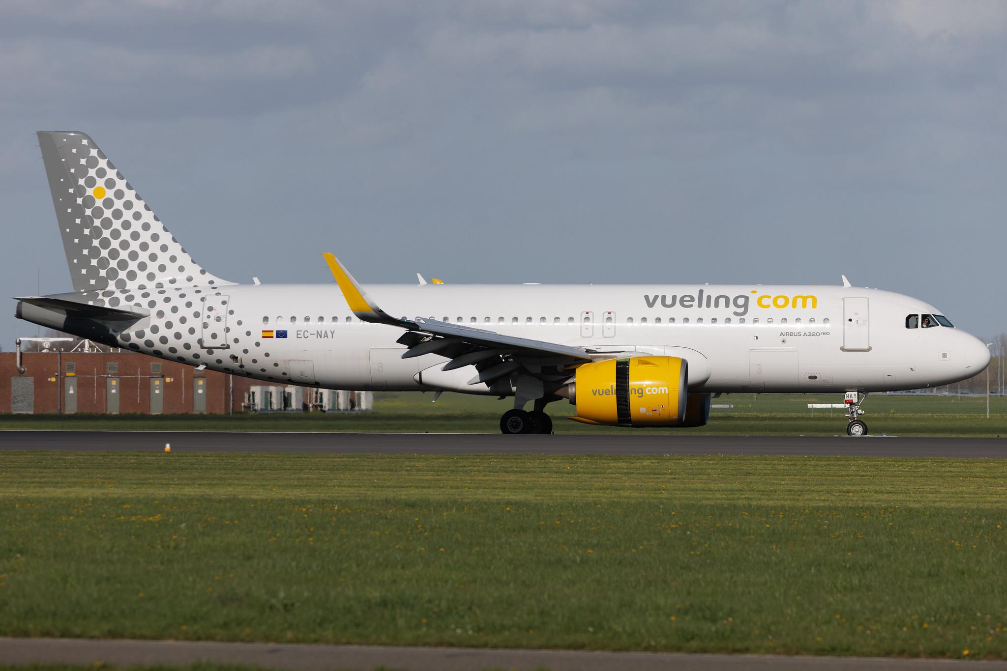 Amsterdam Schiphol: Vueling (VY / VLG) | Airbus A320-271N A20N | EC-NAY | MSN 8601