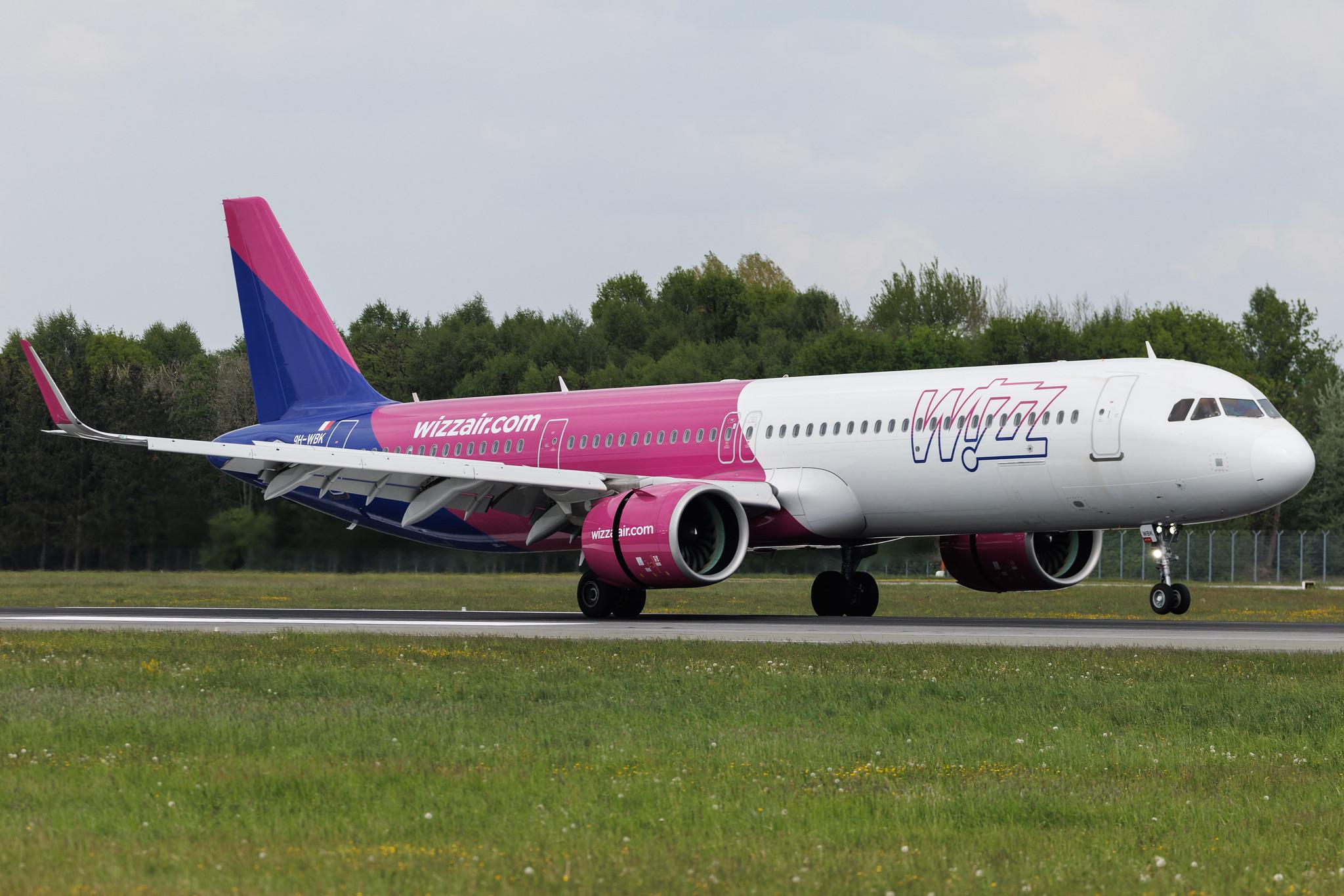 Hamburg Airport: Wizz Air (W6 / WZZ) | Operator: Wizz Air Malta | Airbus A321-271NX A21N | 9H-WBK | MSN 10440
