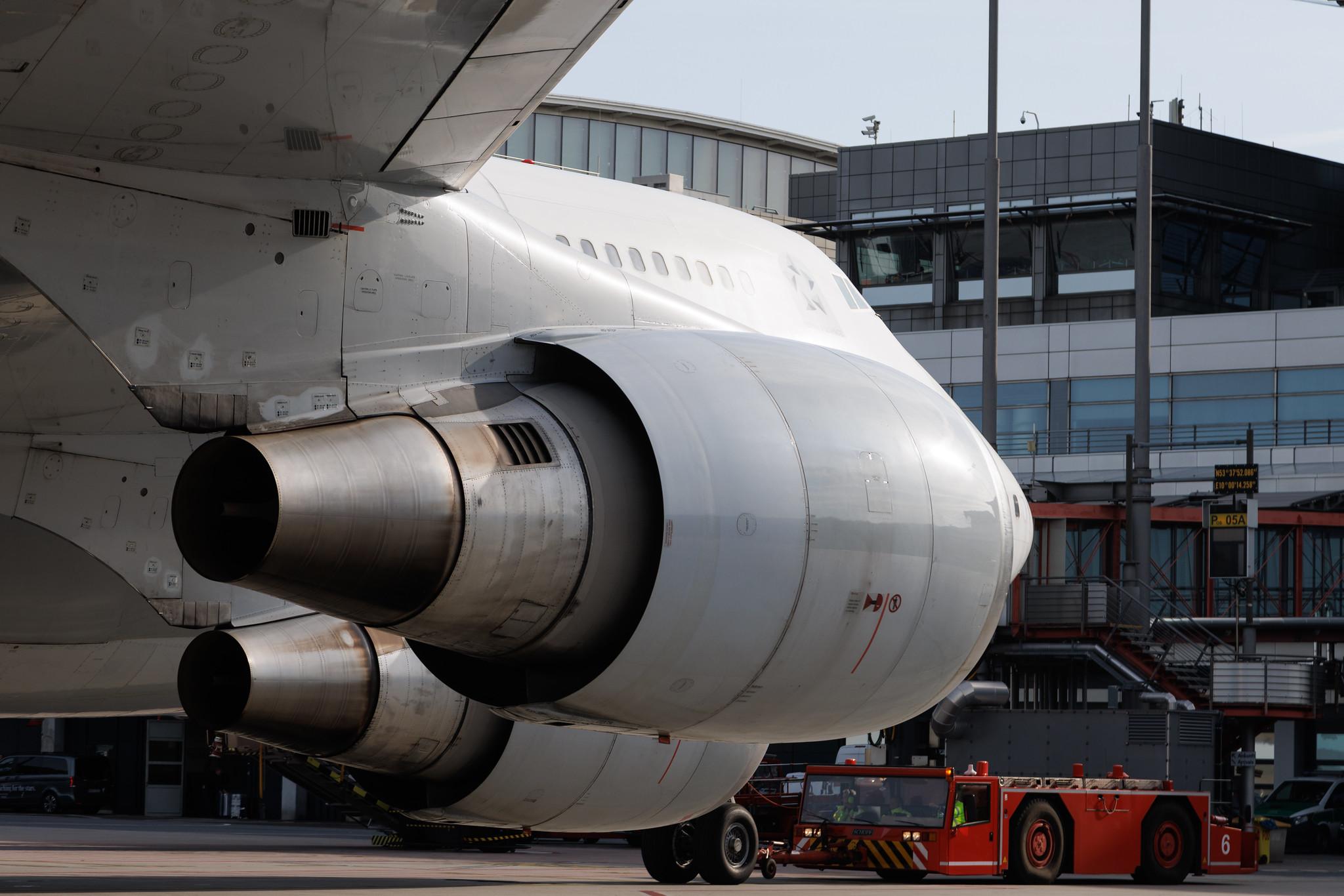 Hamburg Airport: Lufthansa (LH / DLH) | Boeing 747-430 B744 | D-ABVX | MSN 29868