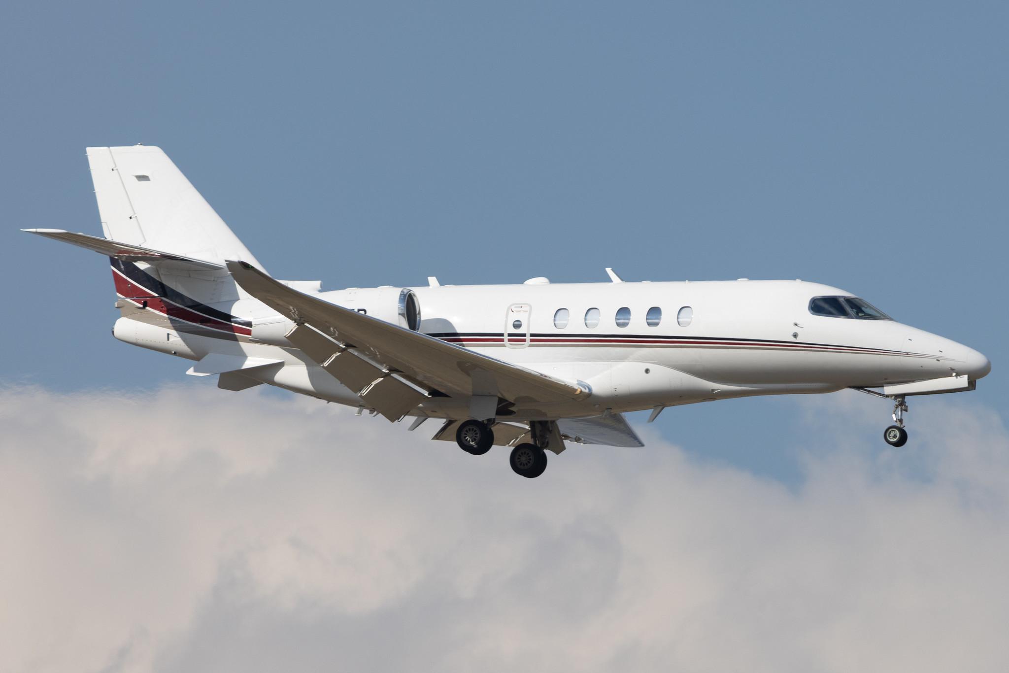 Flughafen Berlin Brandenburg: NetJets Europe (/ NJE) | Cessna 680A Citation Latitude C68A | CS-LTB | MSN 680A-0050