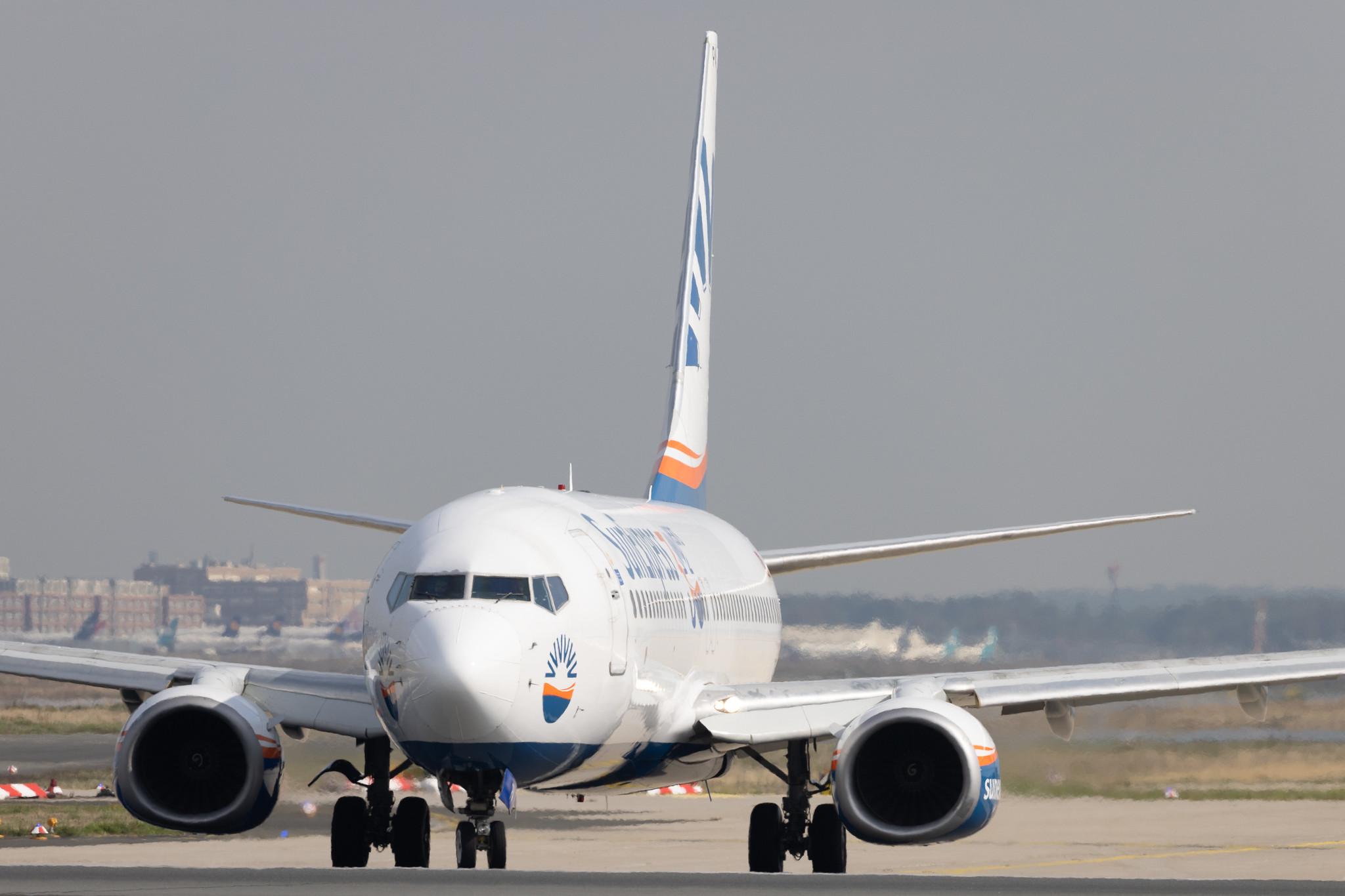 Frankfurt Airport: SunExpress (XQ / SXS) | Boeing 737-8HX B738 | TC-SPA | MSN 29684