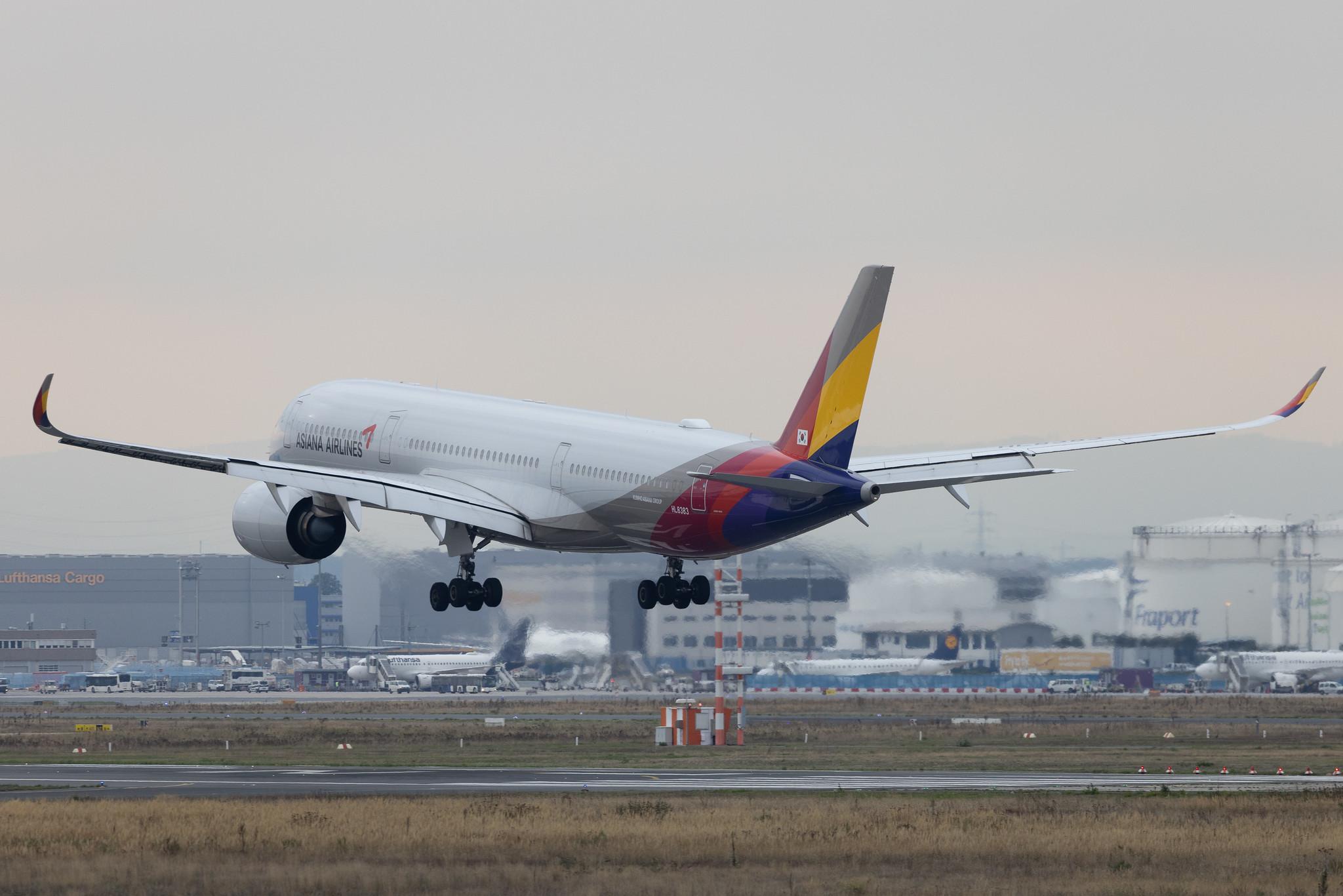 Frankfurt Airport: Asiana Airlines (OZ / AAR) | Airbus A350-941 A359 | HL8383 | MSN 425