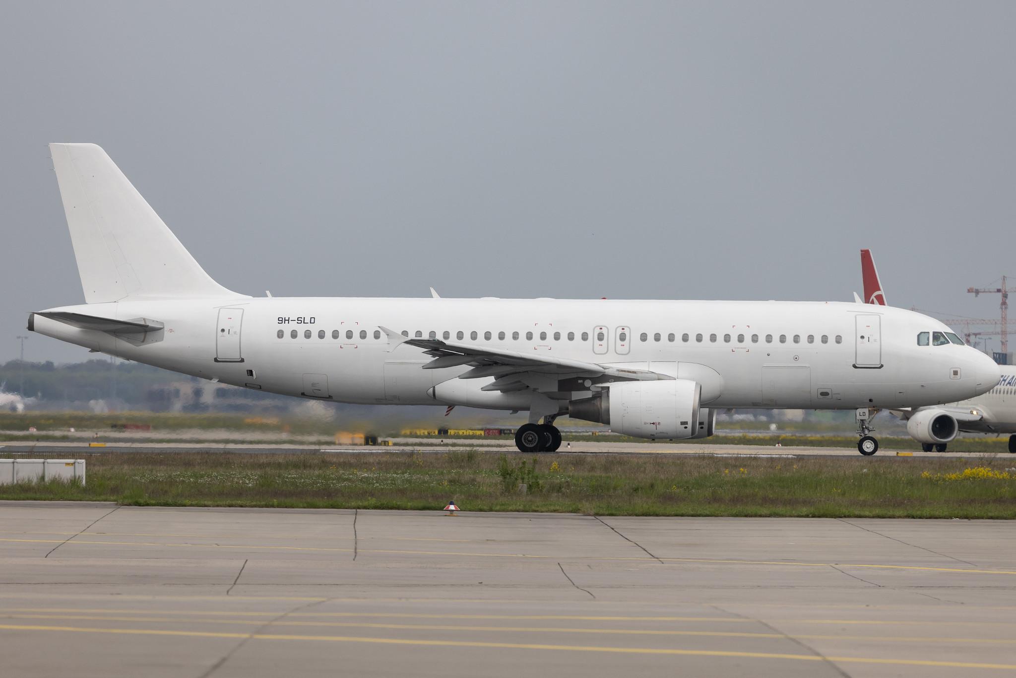 Frankfurt Airport: SmartLynx (6Y / ART) | Operator: SmartLynx Malta | Airbus A320-214 A320 | 9H-SLD | MSN 03396